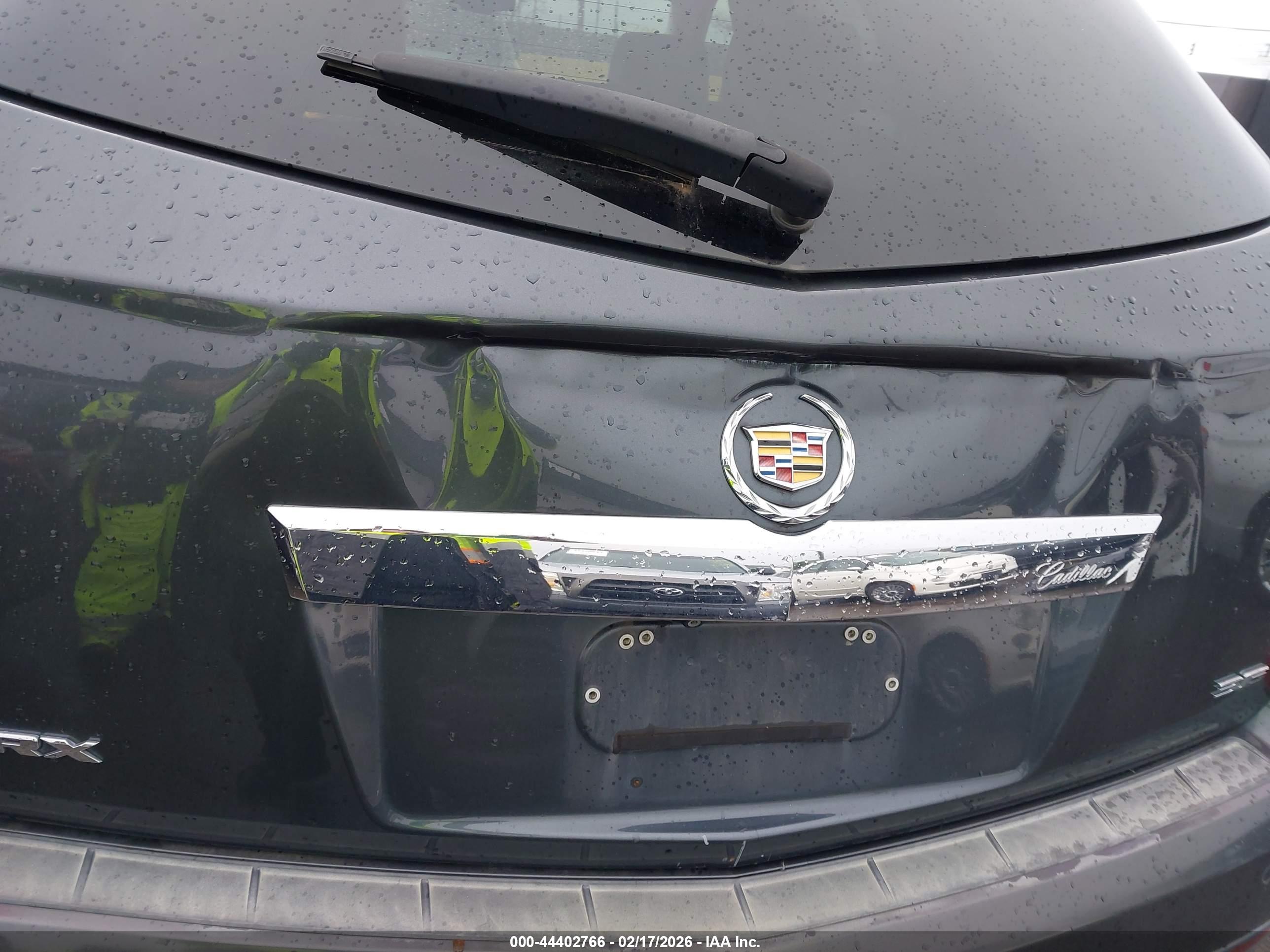 CADILLAC SRX image 6