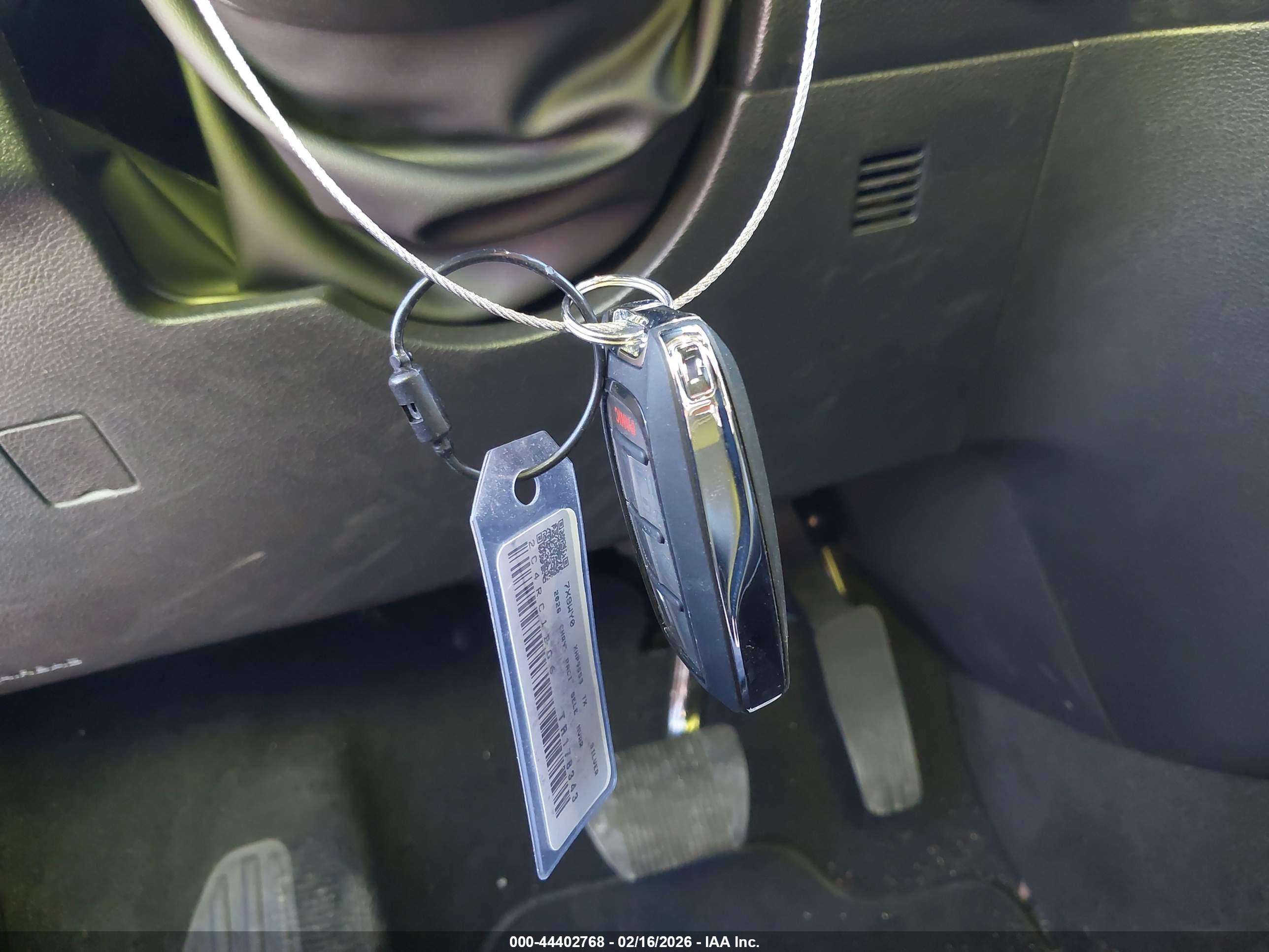 CHRYSLER PACIFICA image 11