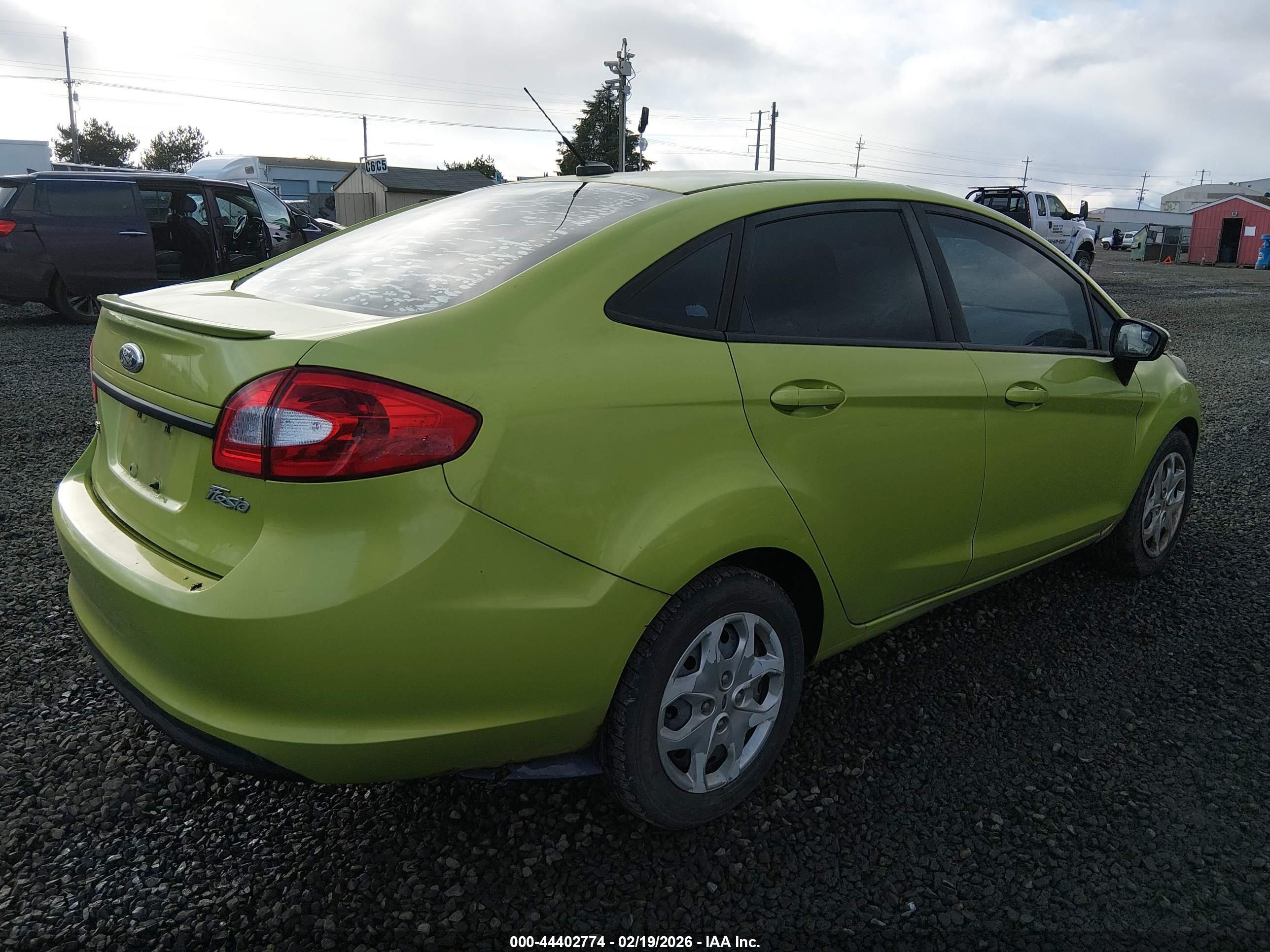 FORD FIESTA image 4