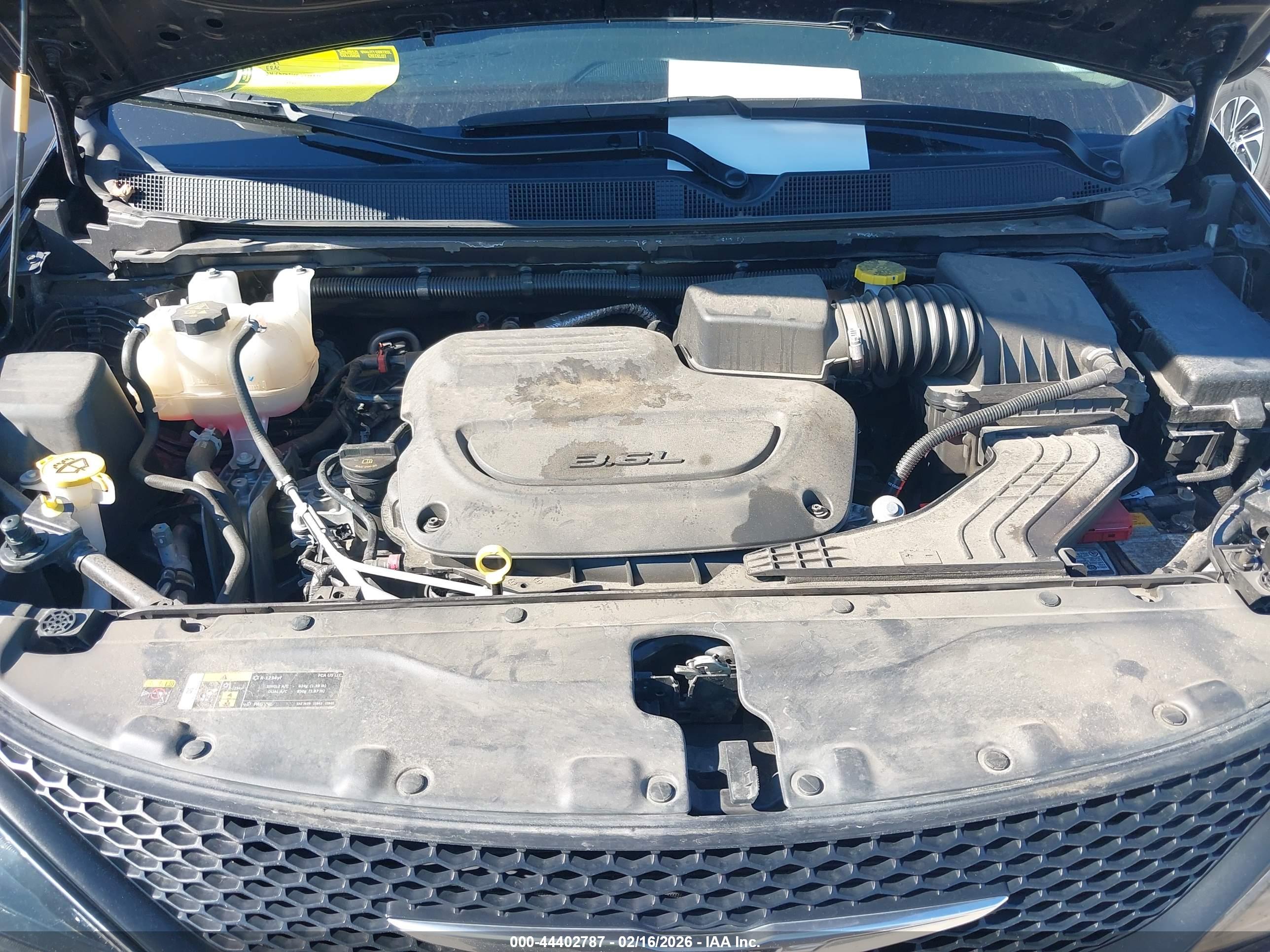 CHRYSLER VOYAGER image 10