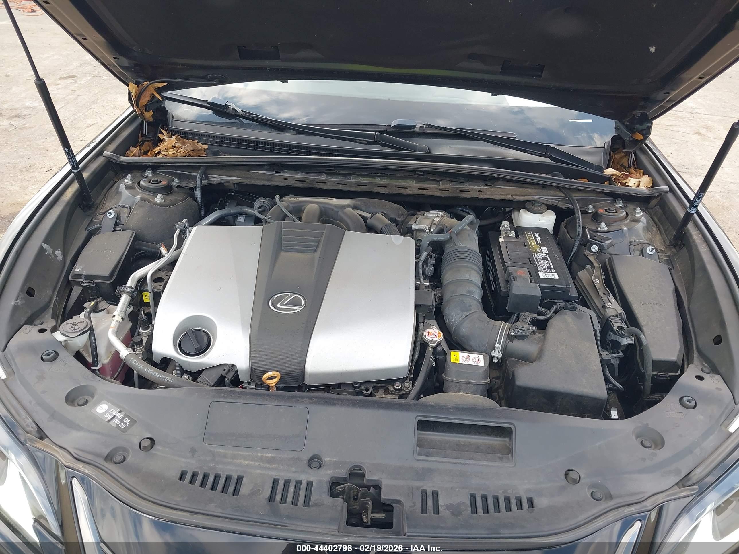 LEXUS ES image 10