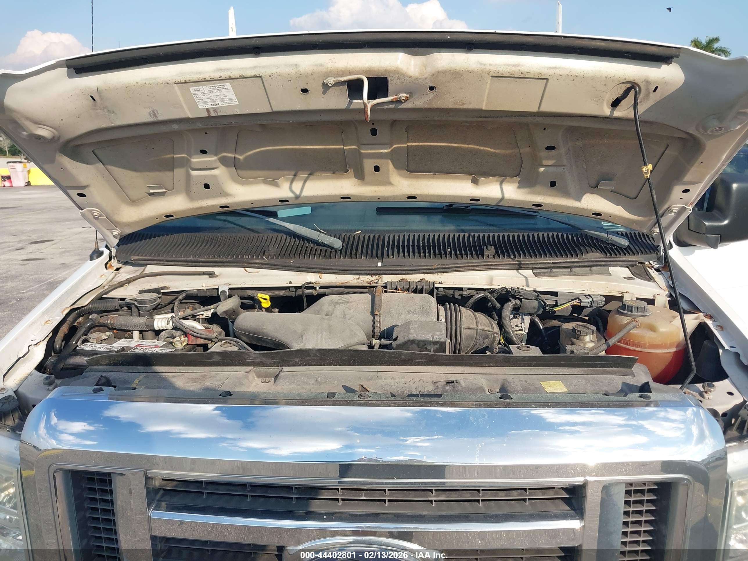 FORD E-150 image 10