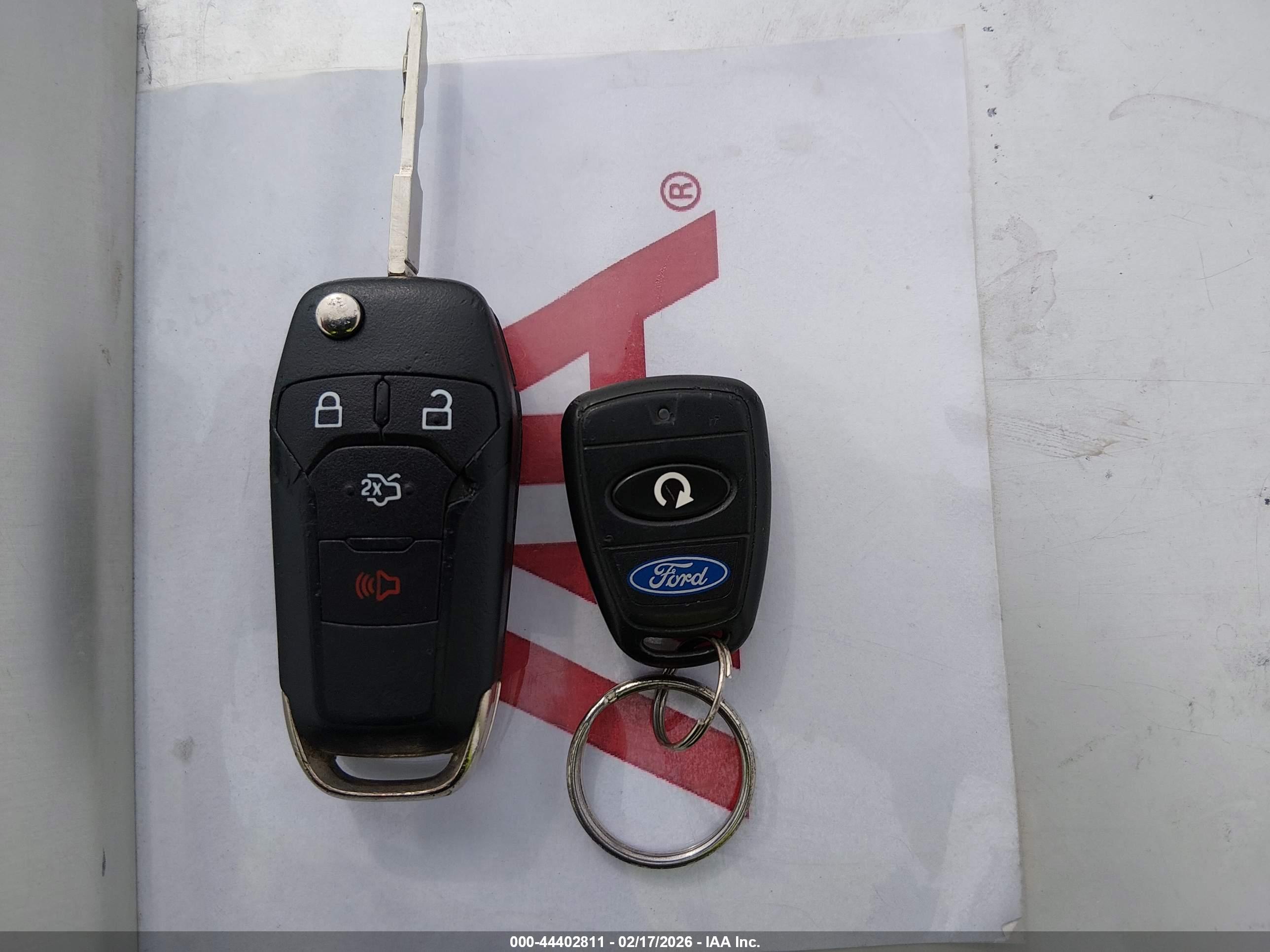 FORD FUSION image 11