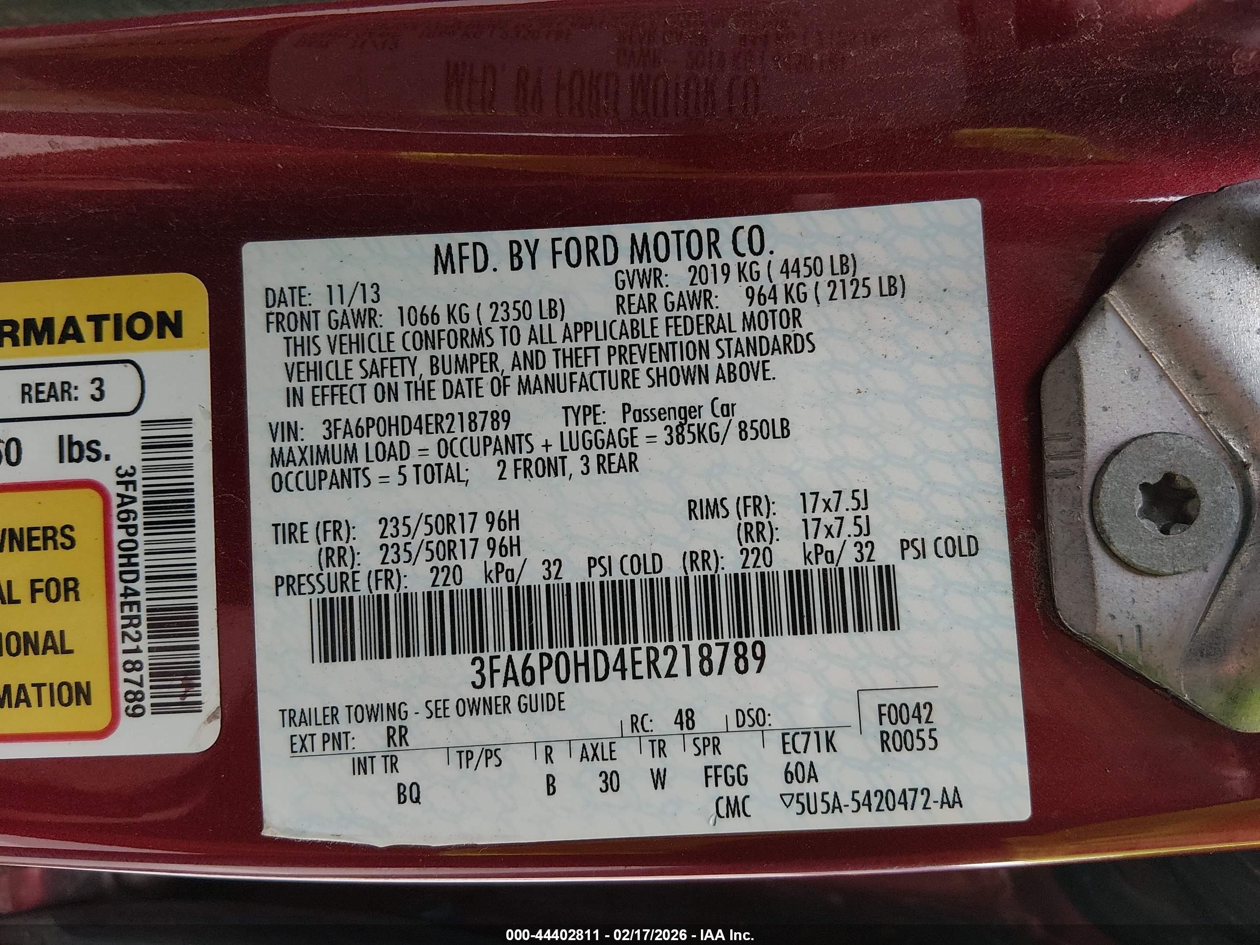 FORD FUSION image 9