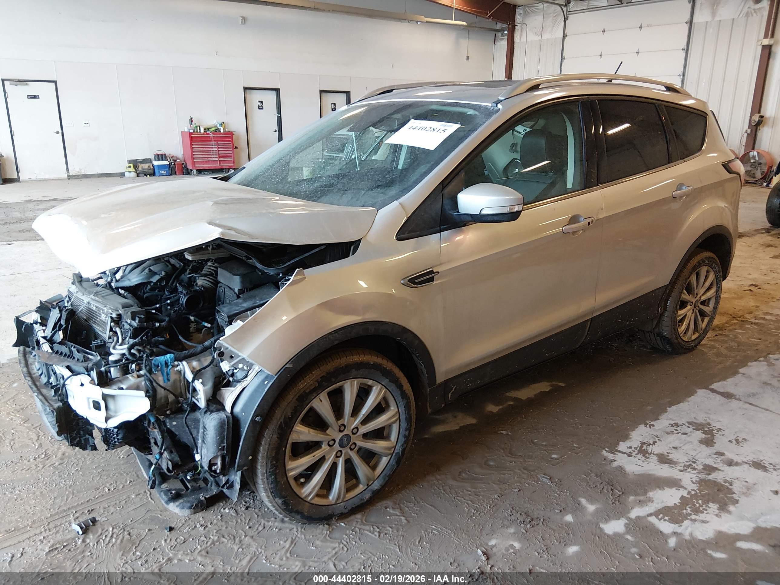 FORD ESCAPE image 2
