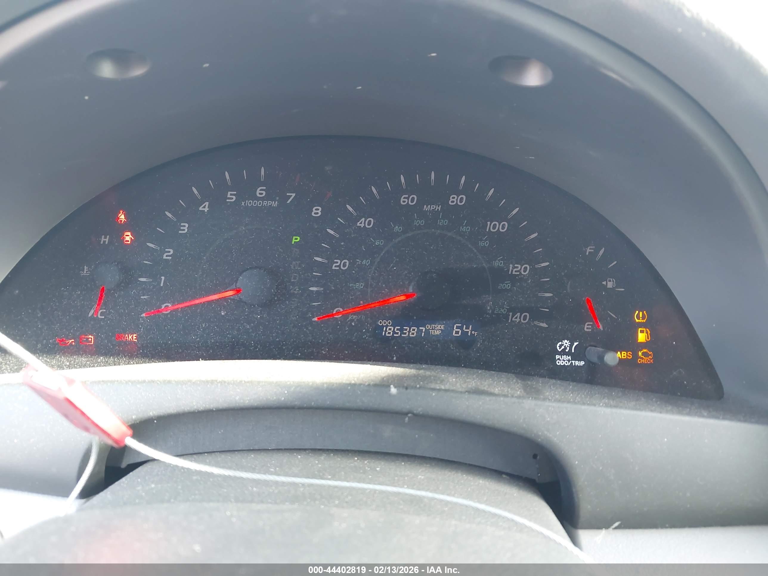 TOYOTA CAMRY image 7