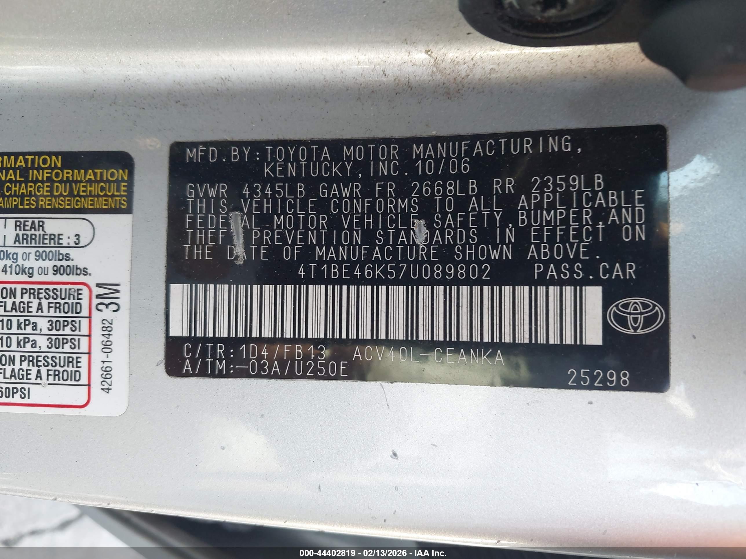 TOYOTA CAMRY image 9