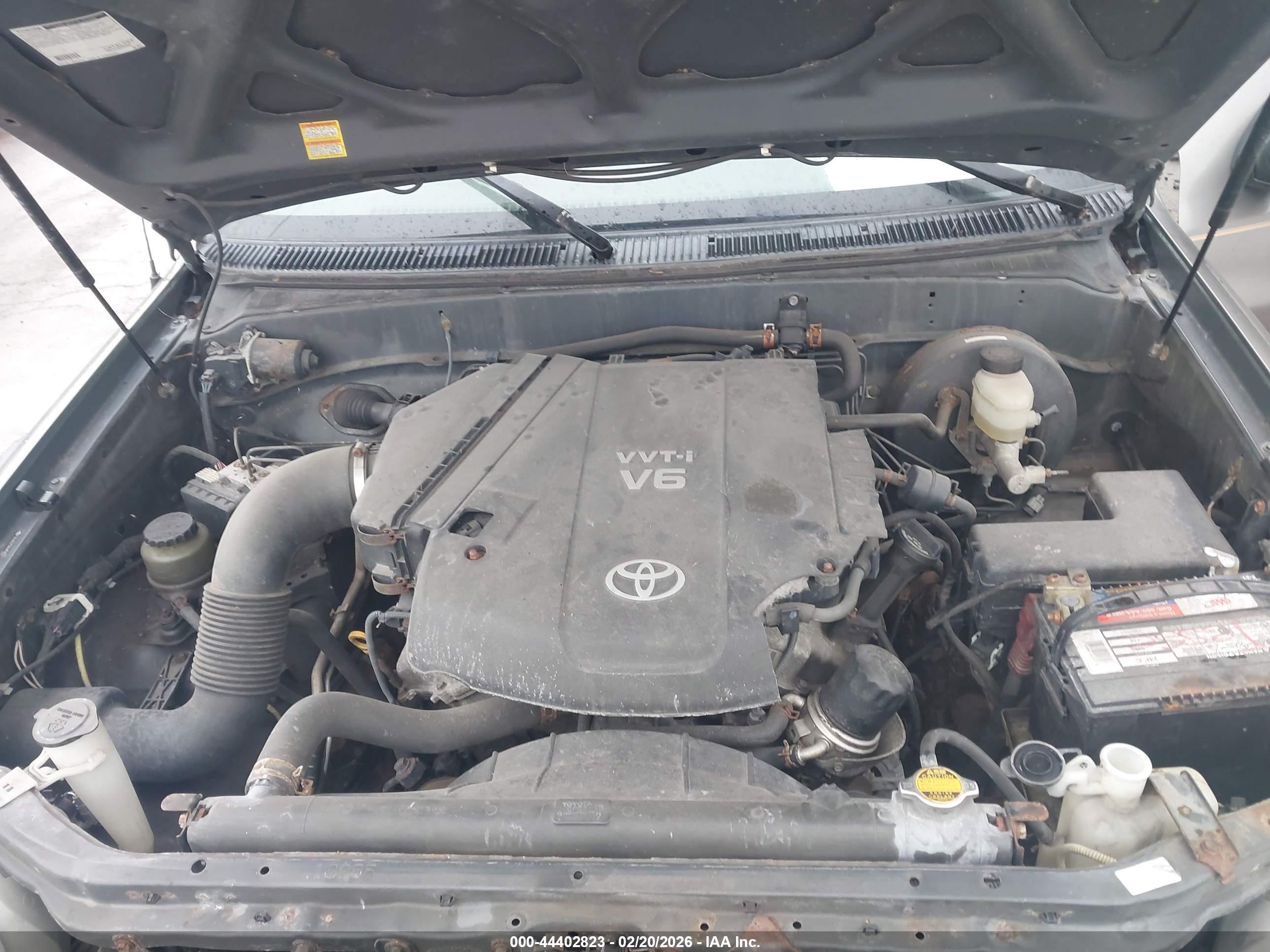 TOYOTA TUNDRA image 10