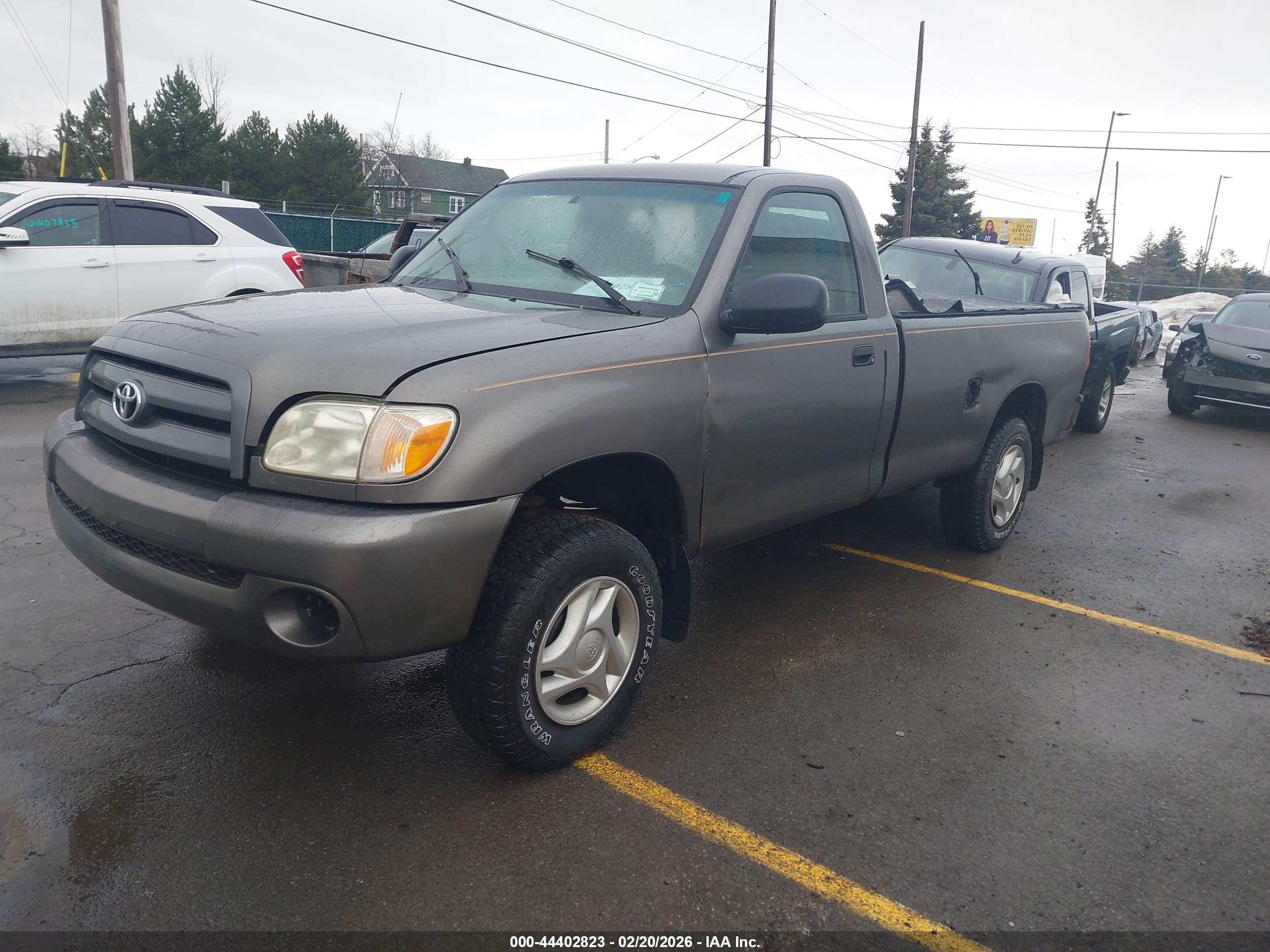 TOYOTA TUNDRA image 2