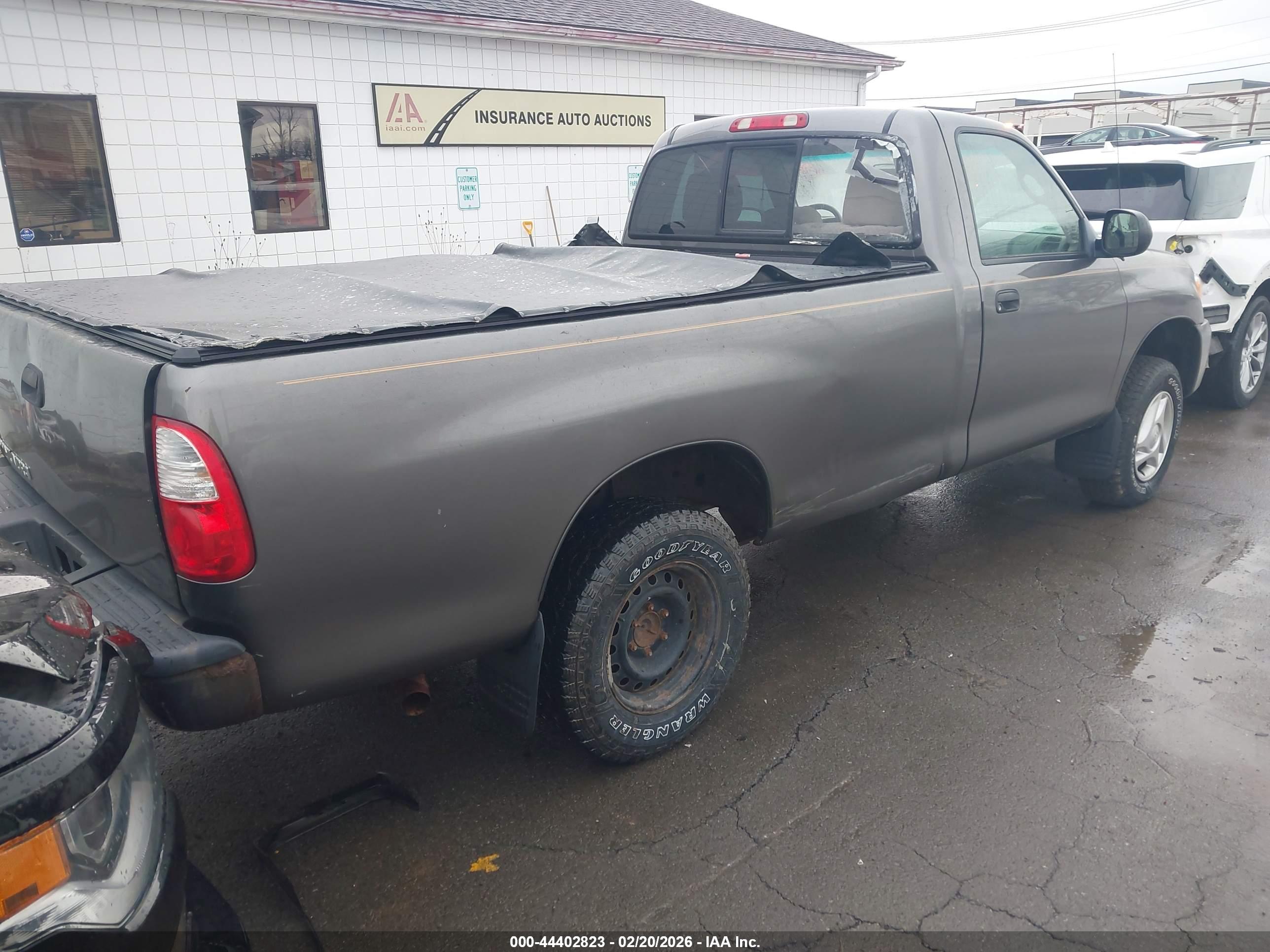 TOYOTA TUNDRA image 4