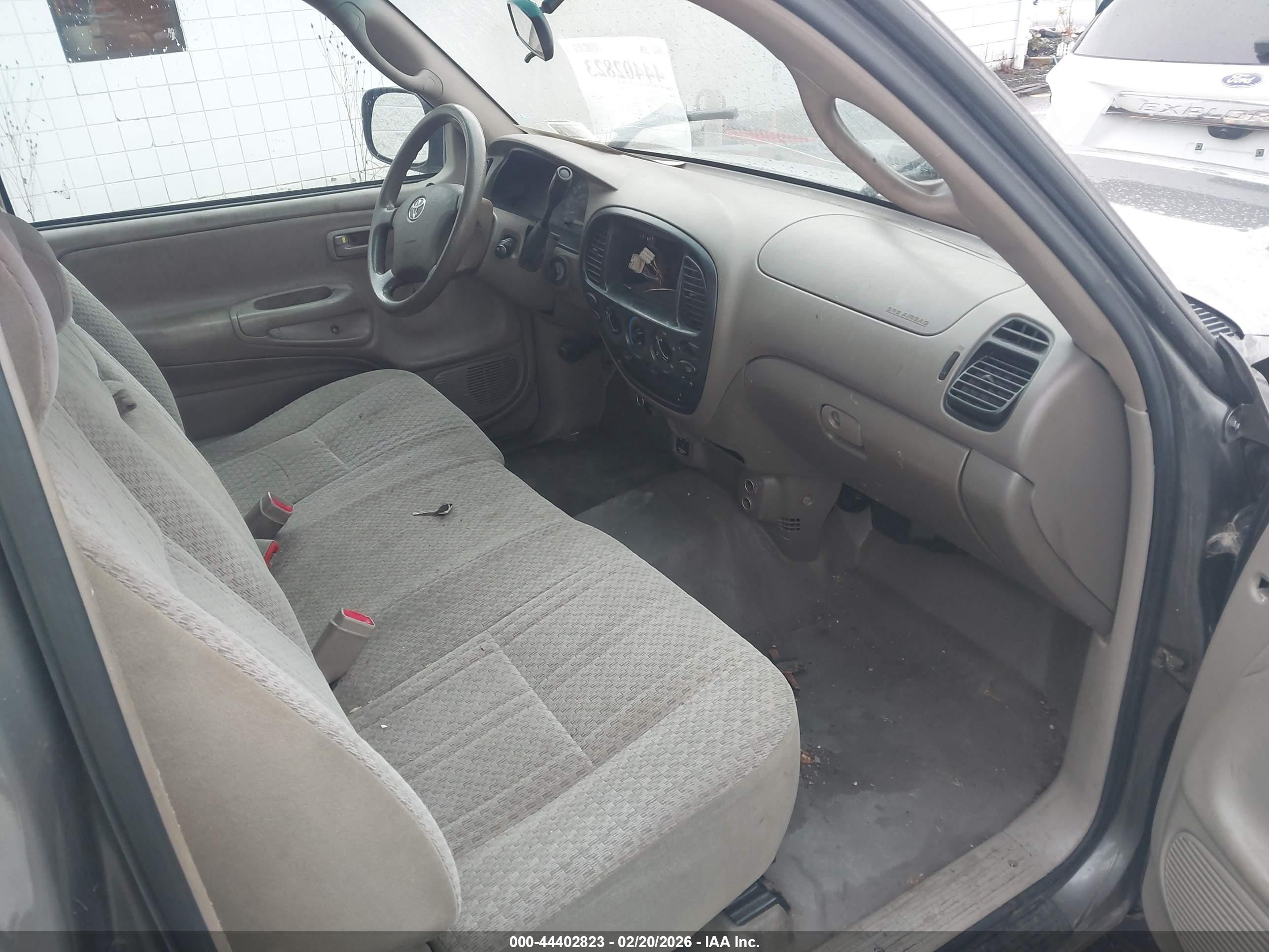 TOYOTA TUNDRA image 5