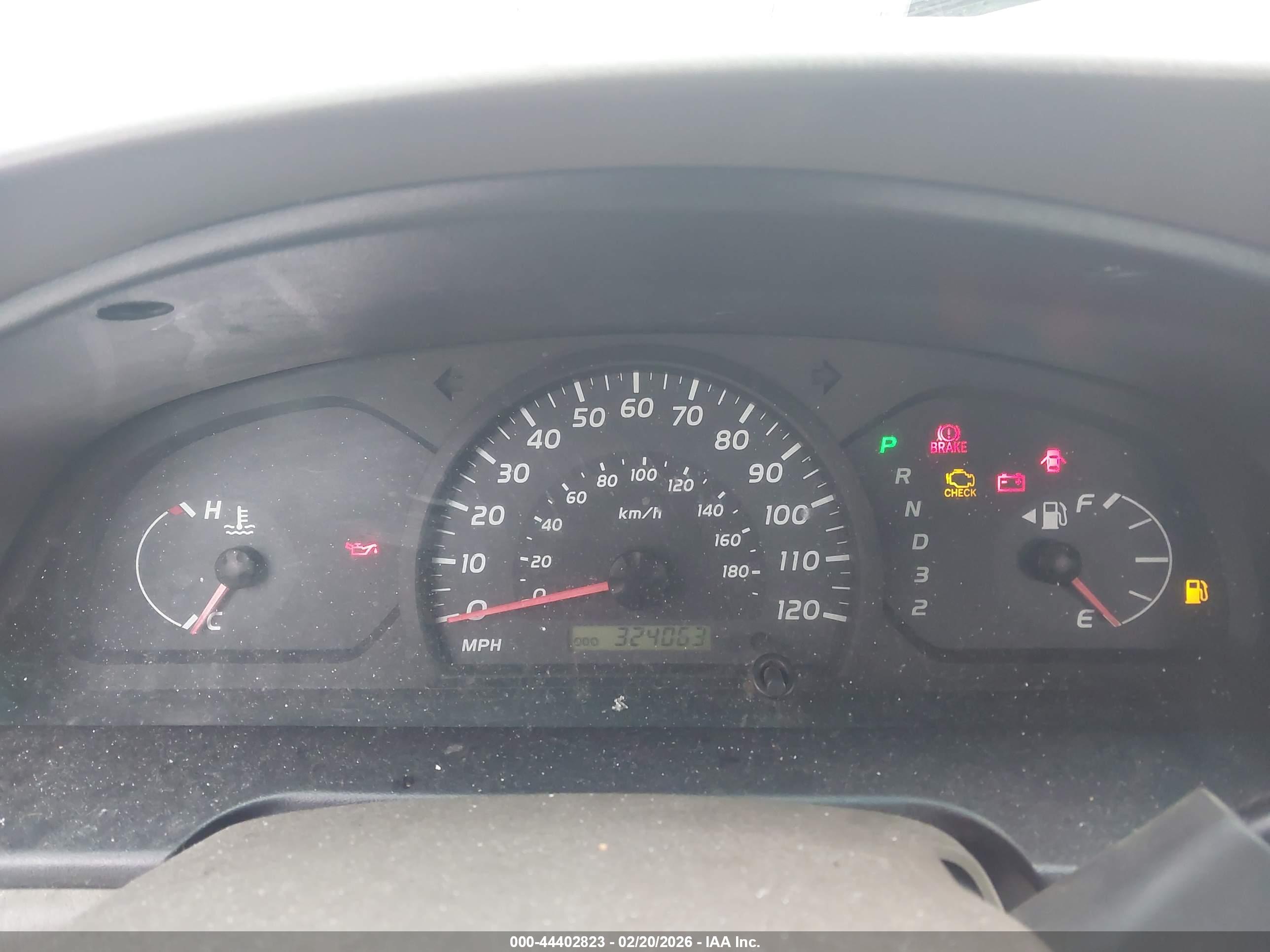 TOYOTA TUNDRA image 7
