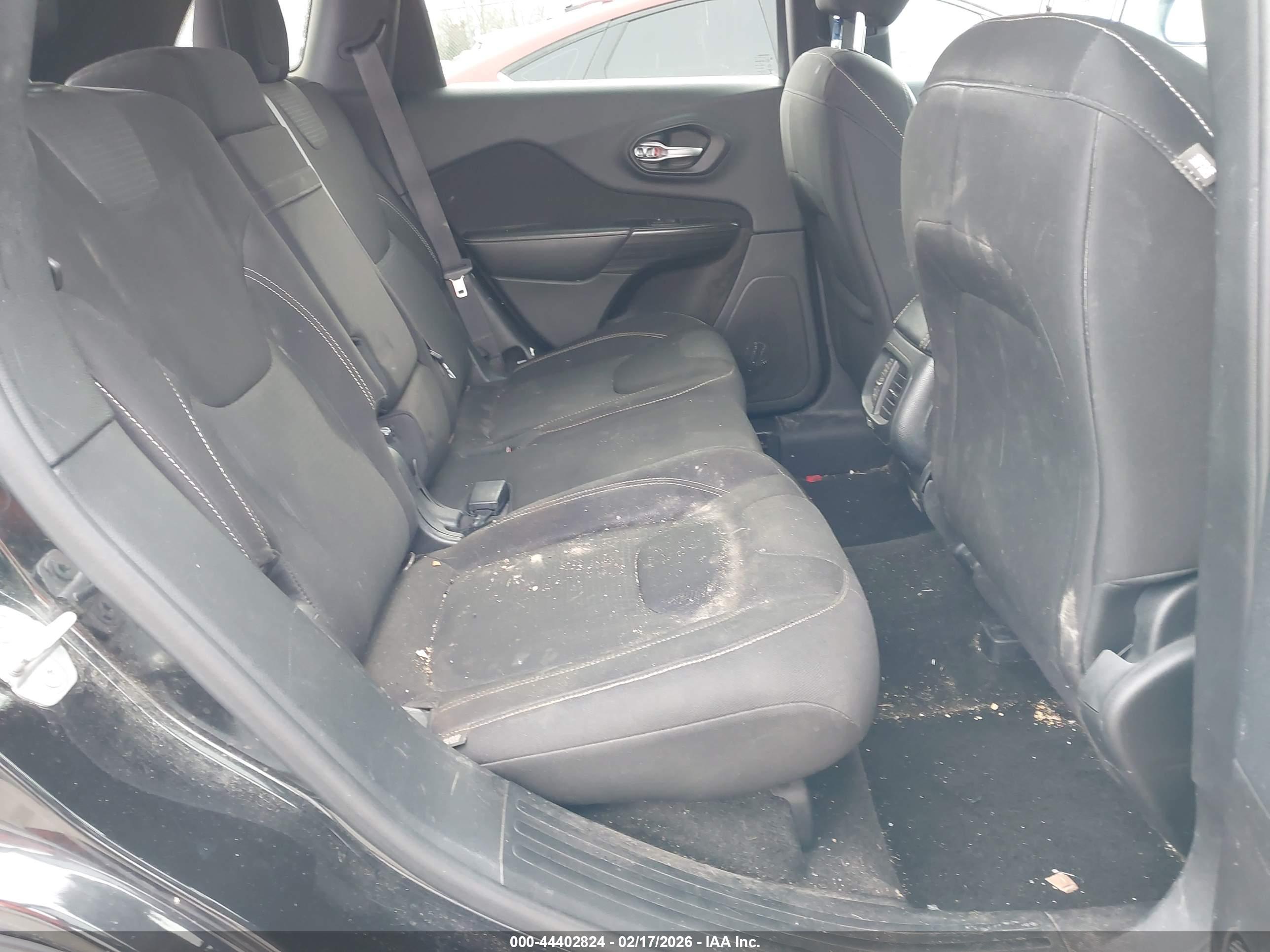 JEEP CHEROKEE image 8