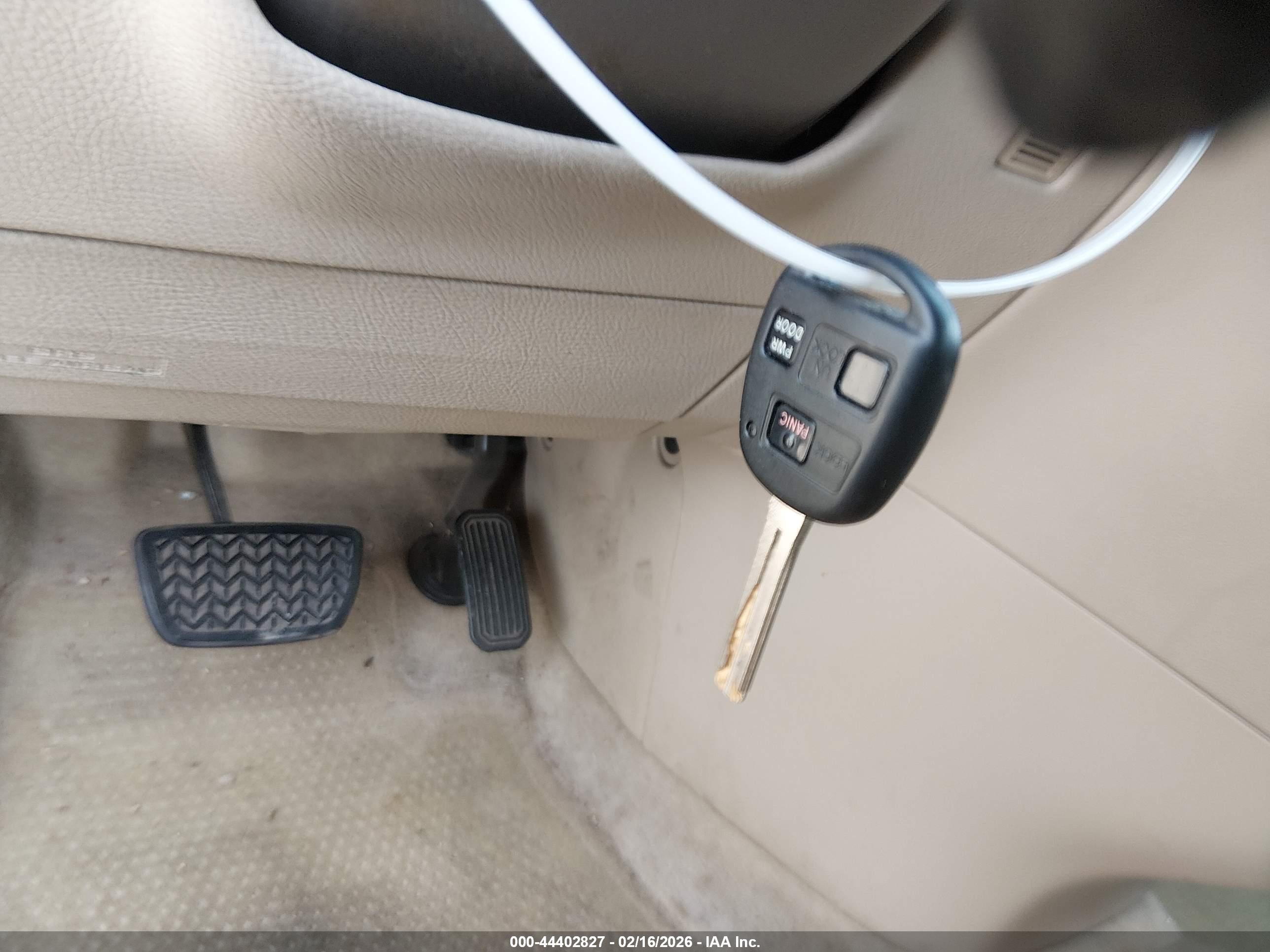 LEXUS RX image 11