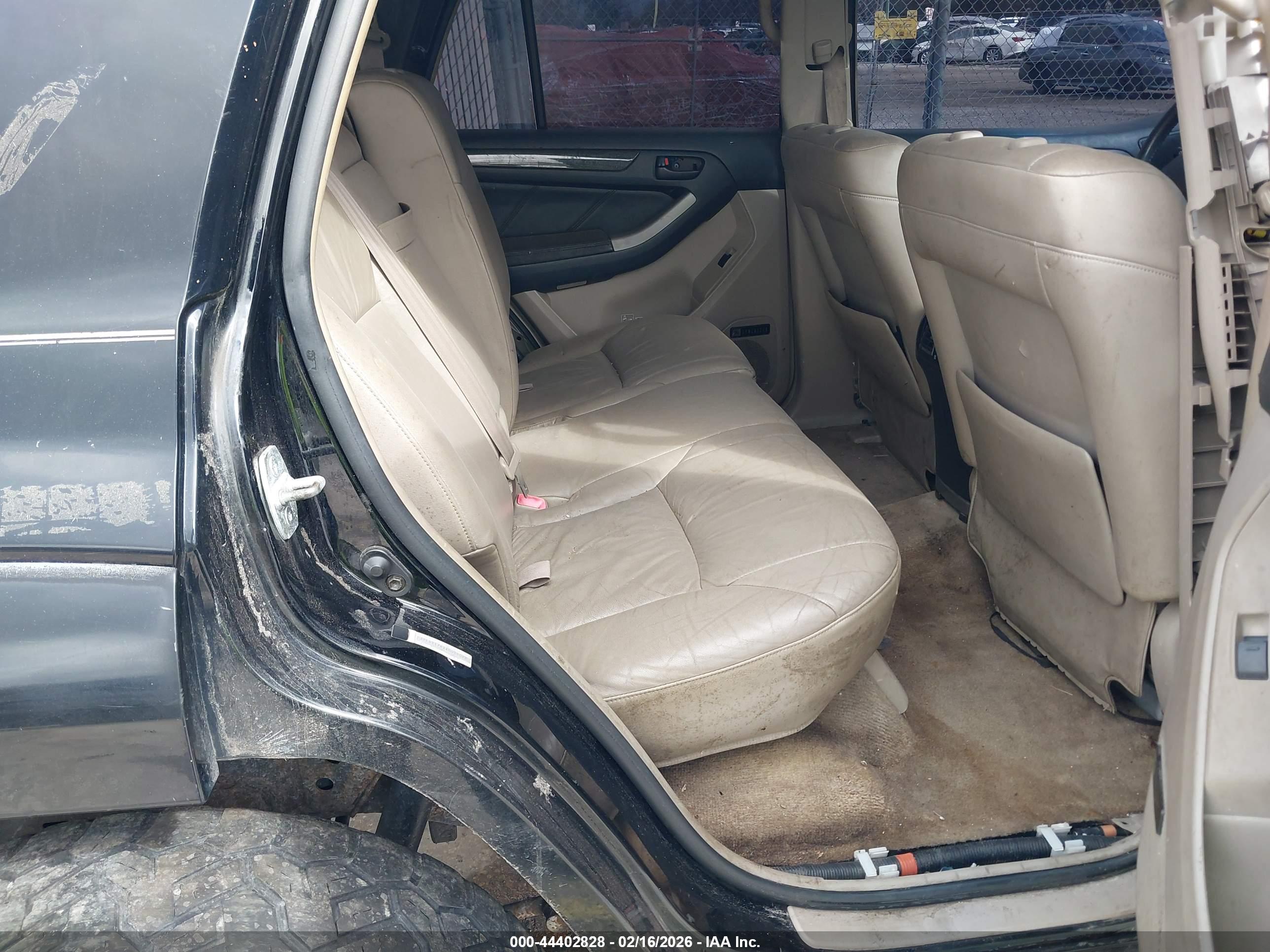 TOYOTA 4RUNNER image 8