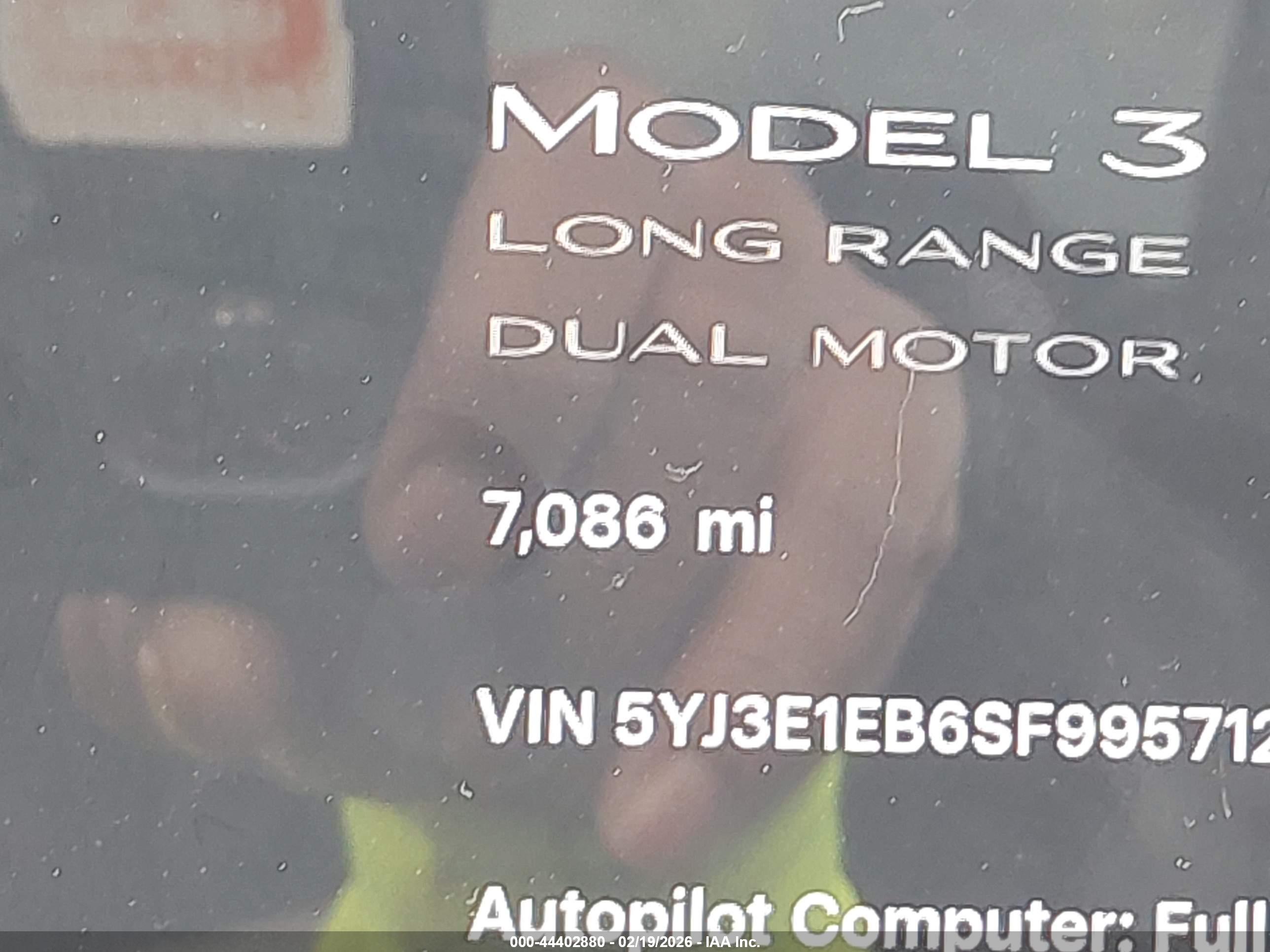 TESLA MODEL image 9