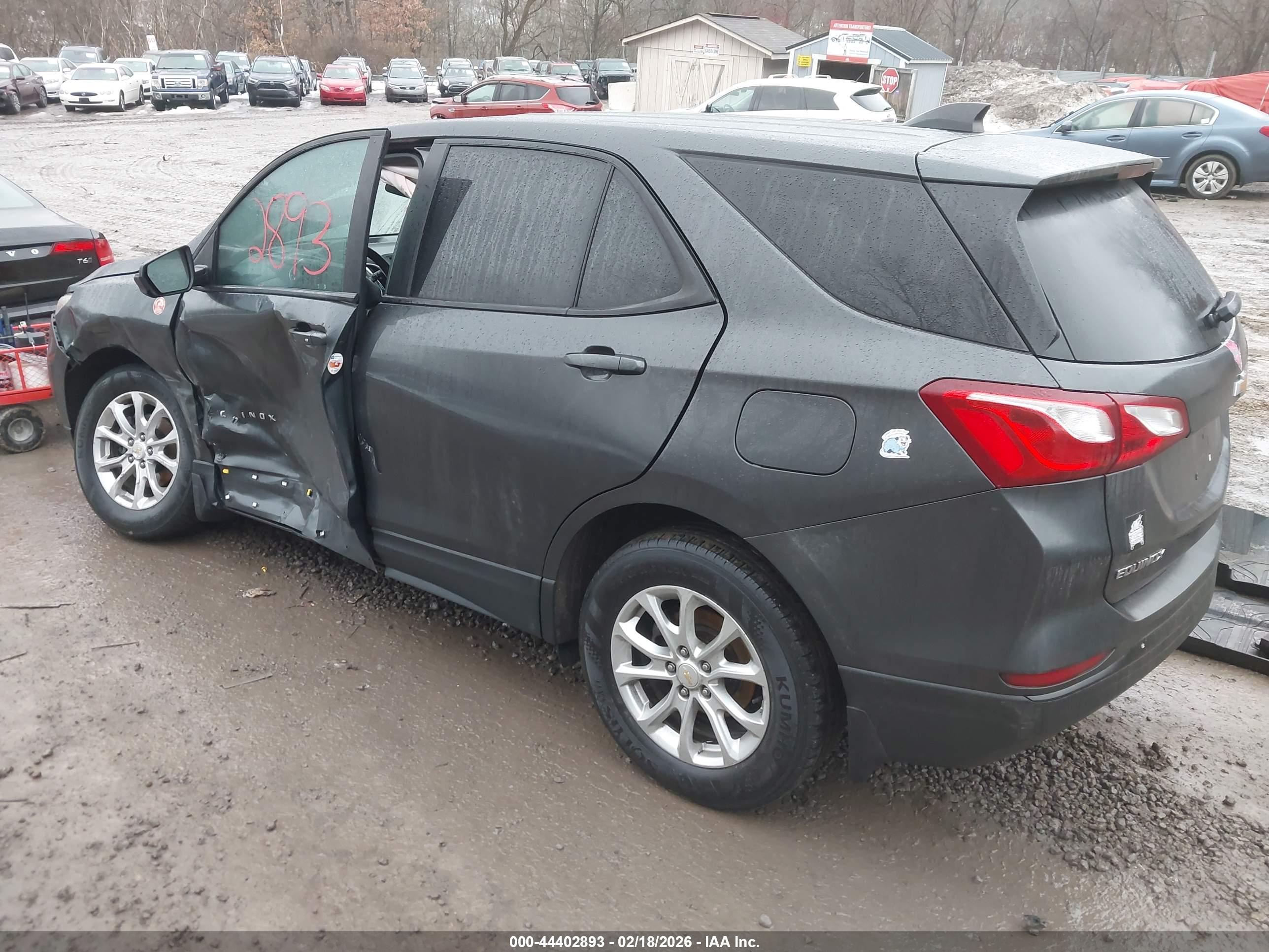 CHEVROLET EQUINOX image 3