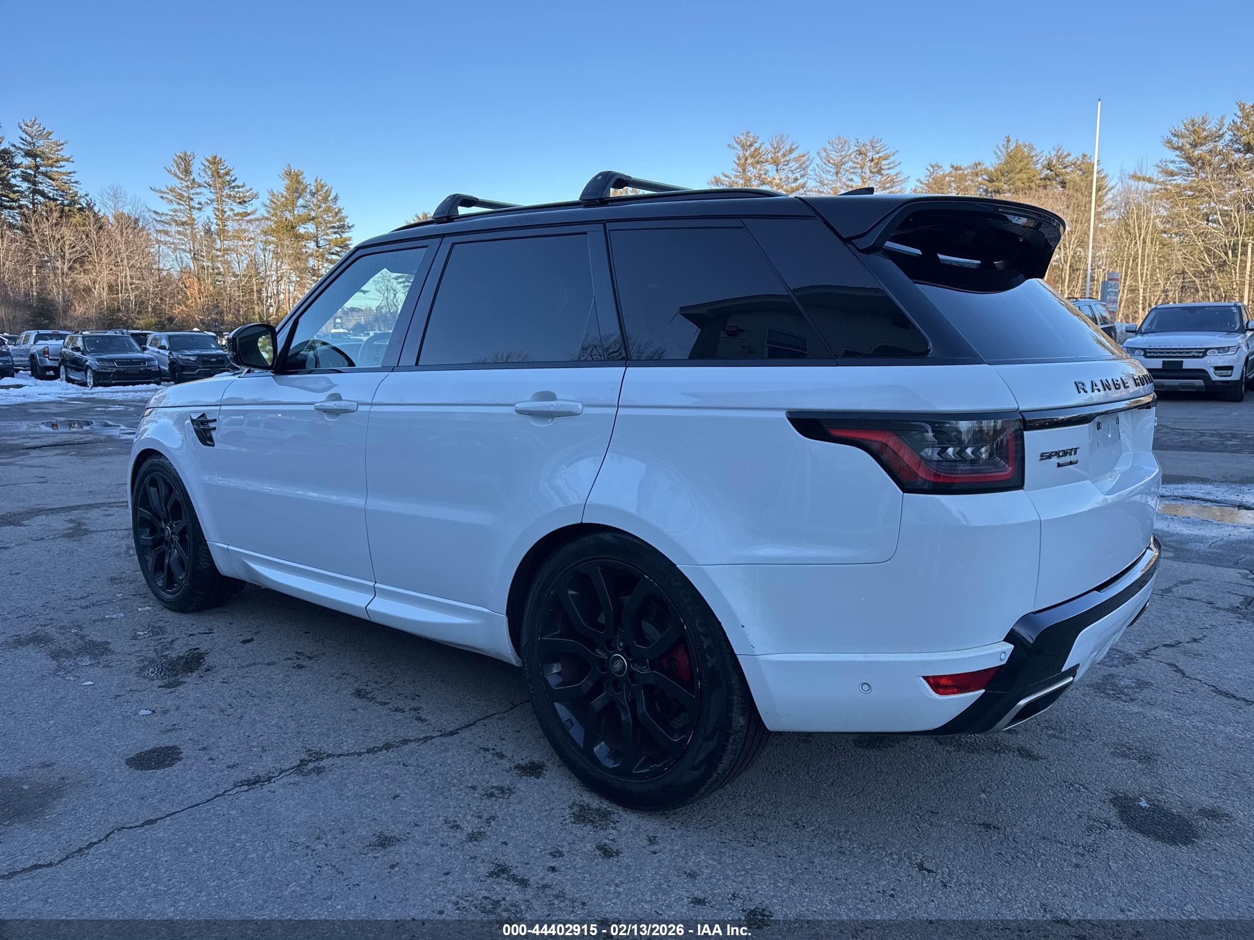 LAND ROVER image 3