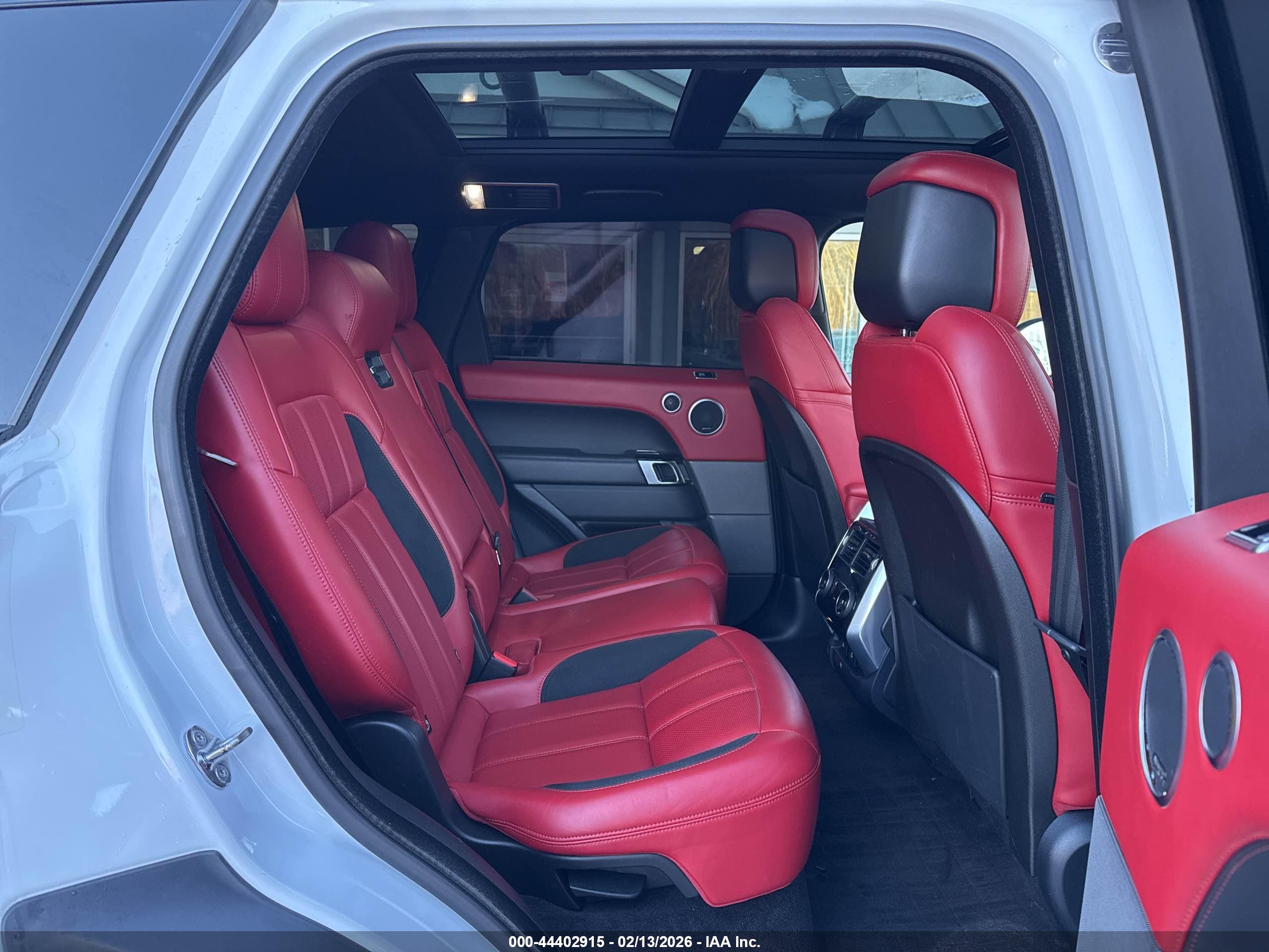 LAND ROVER image 8