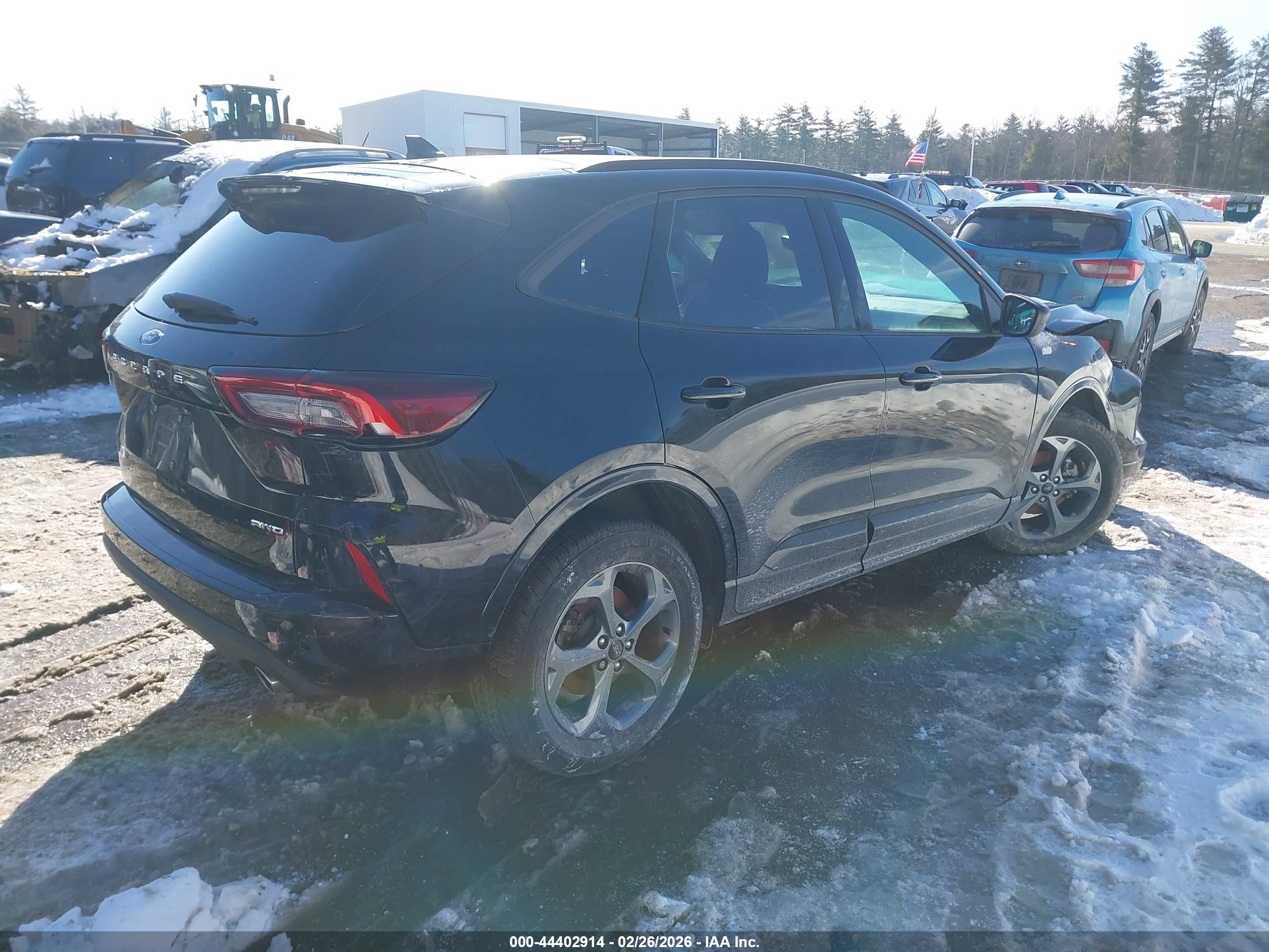 FORD ESCAPE image 4