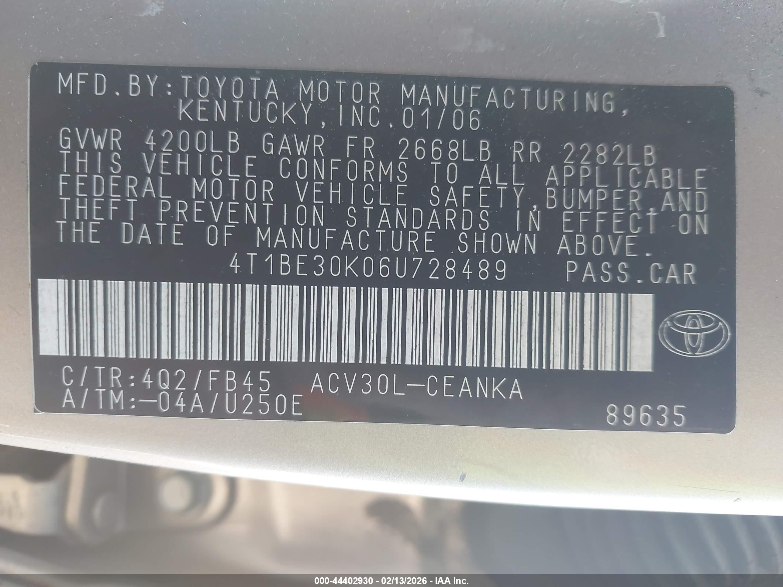 TOYOTA CAMRY image 9