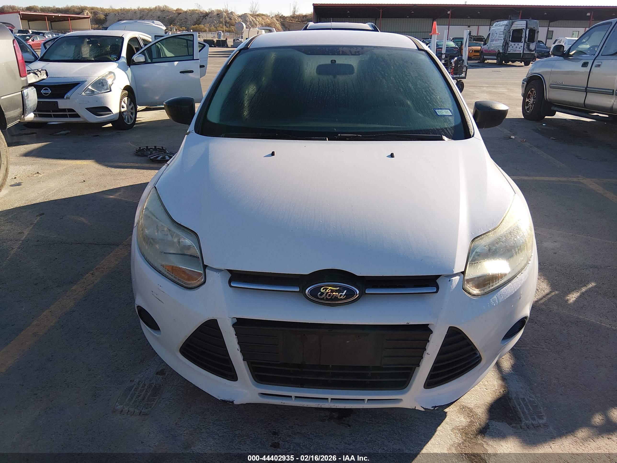 FORD FOCUS image 6