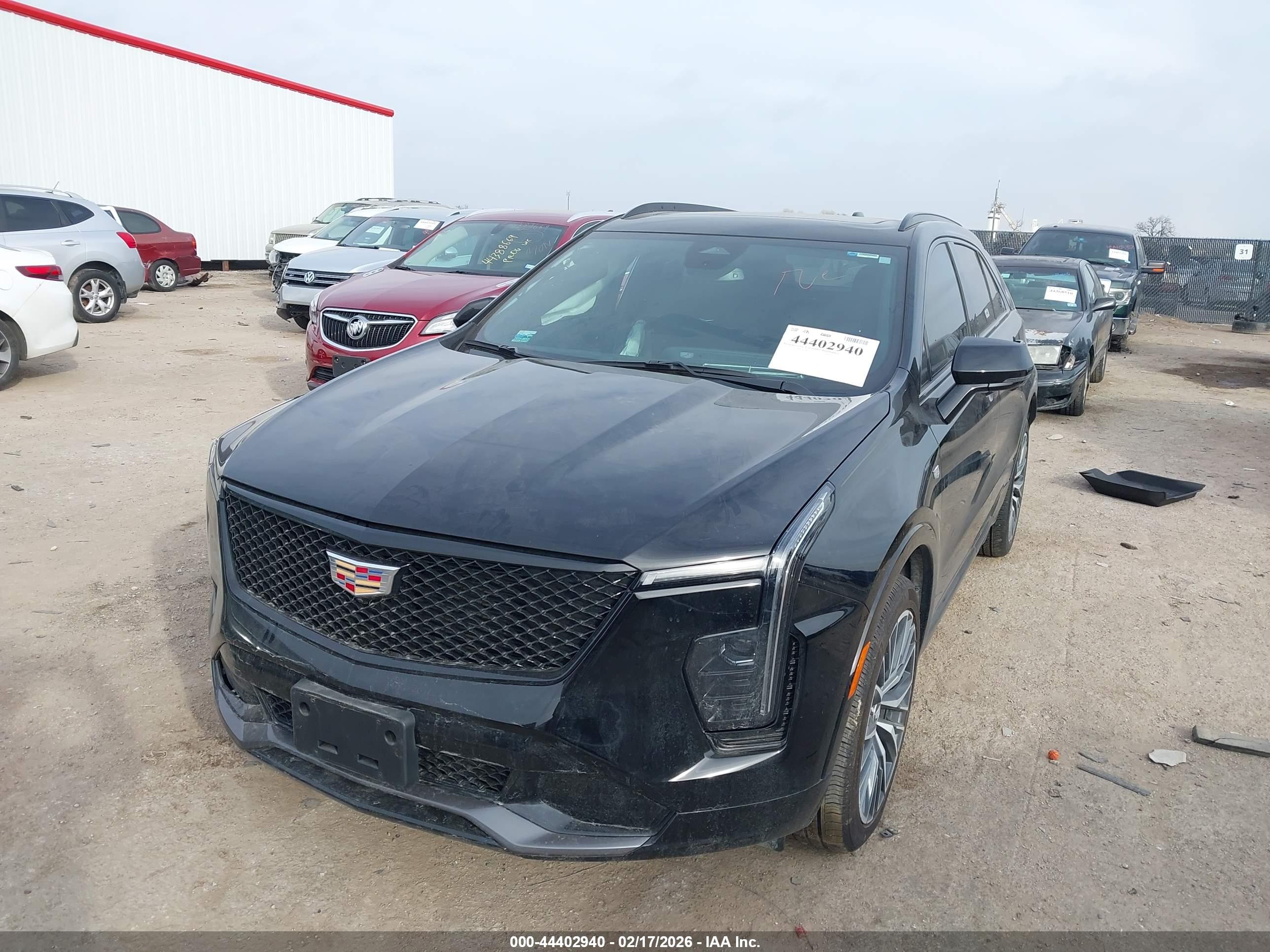 CADILLAC XT4 image 2