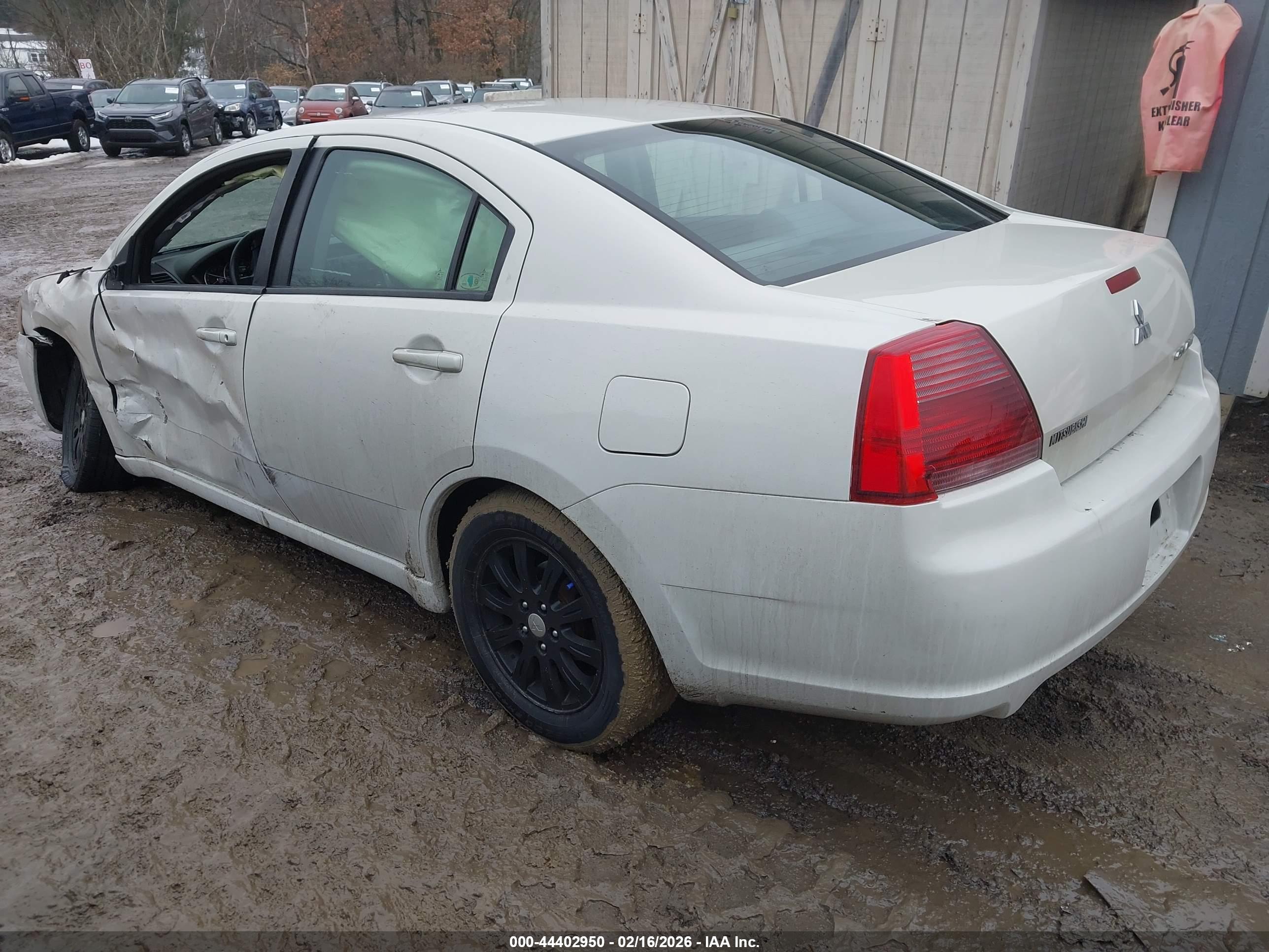 MITSUBISHI GALANT image 3