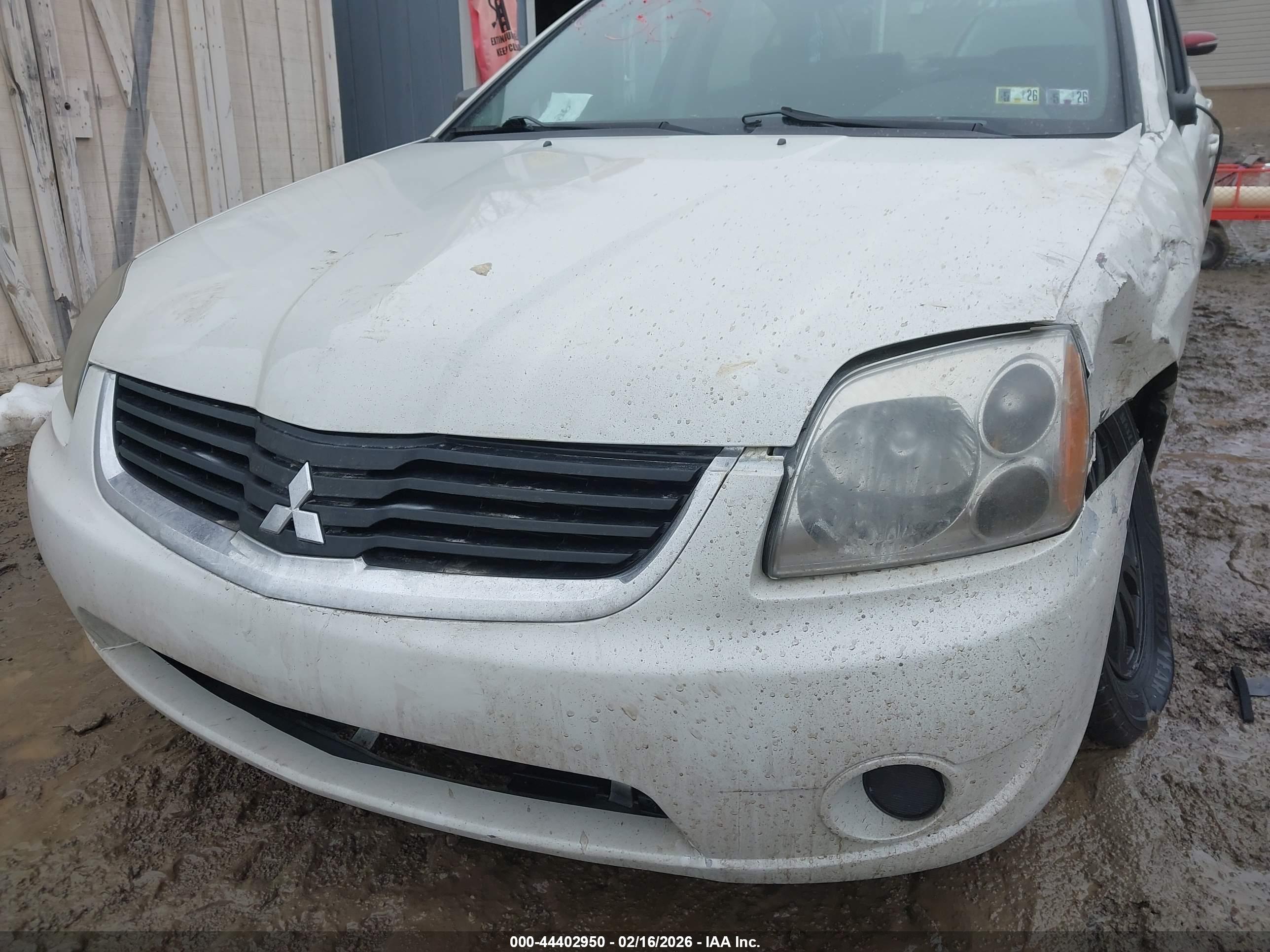 MITSUBISHI GALANT image 6