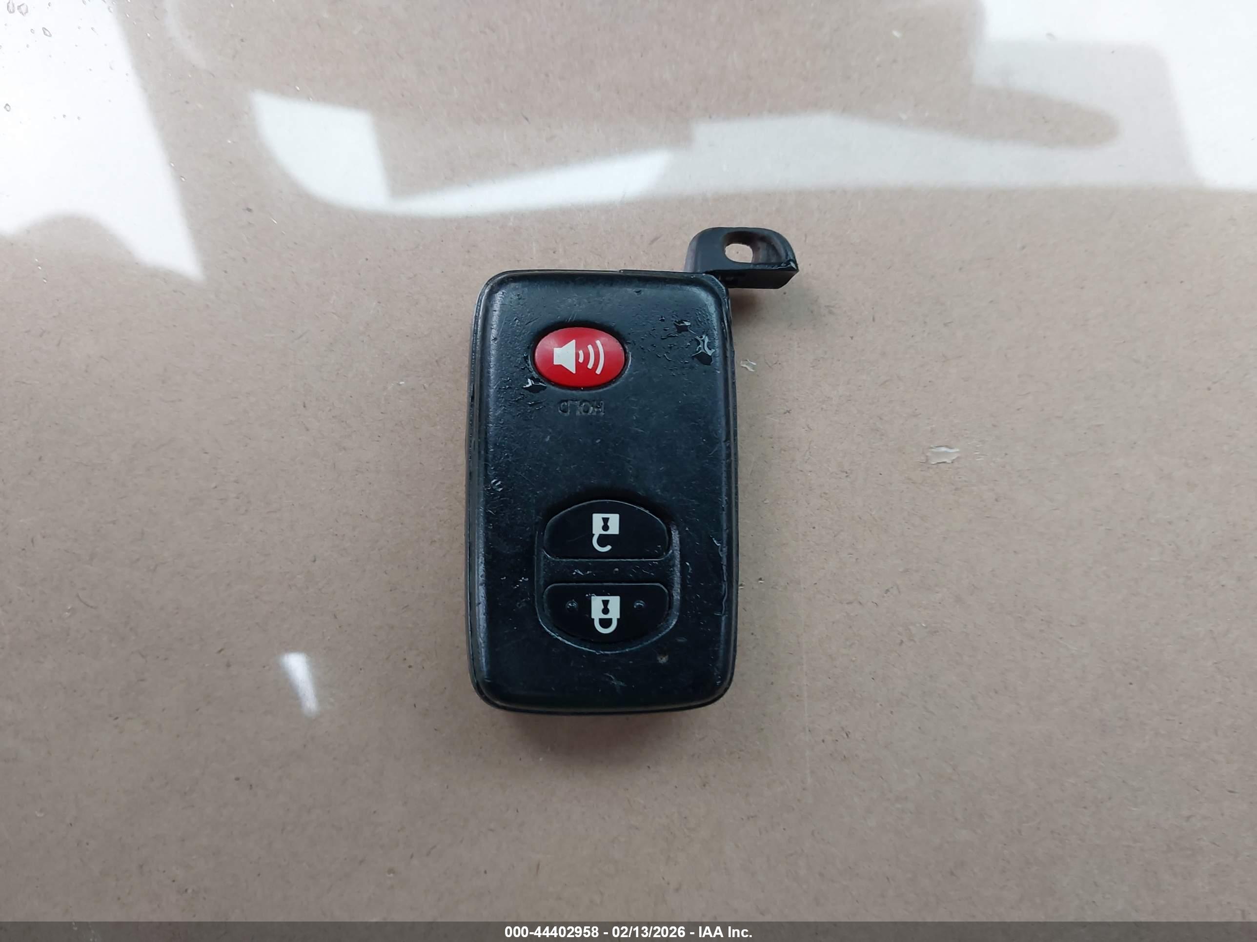 TOYOTA PRIUS image 11
