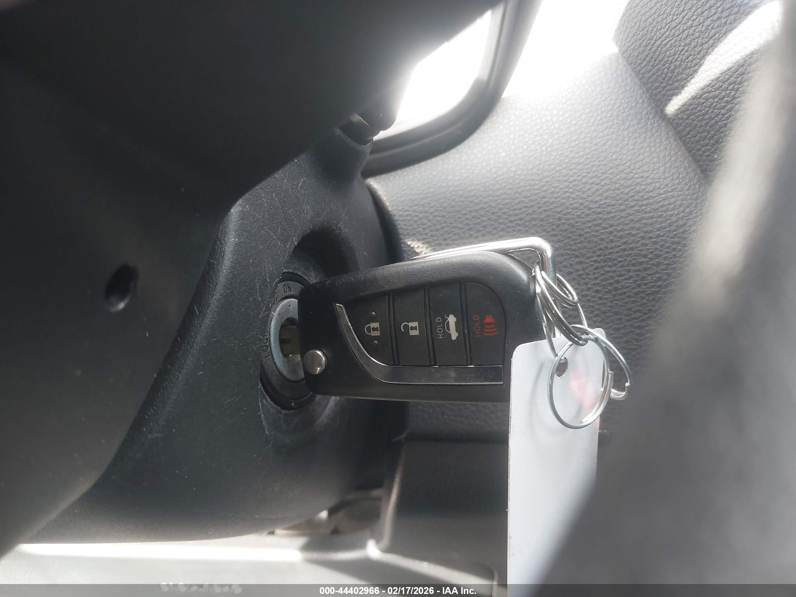 TOYOTA COROLLA image 11