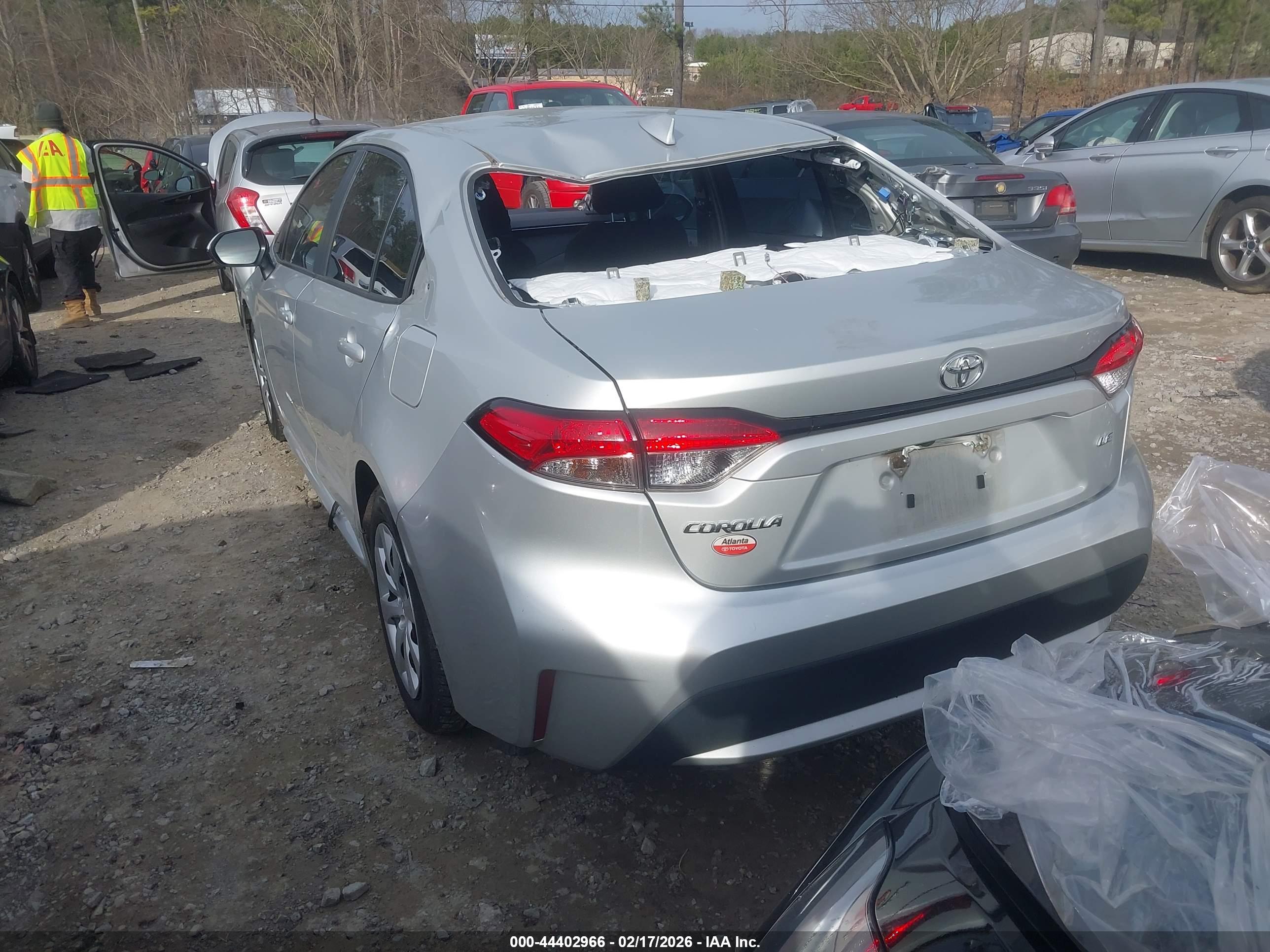 TOYOTA COROLLA image 3