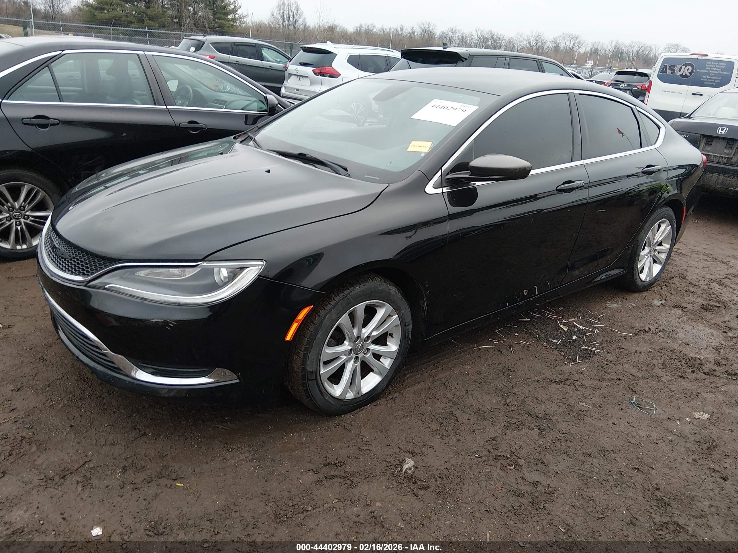 CHRYSLER 200 image 2