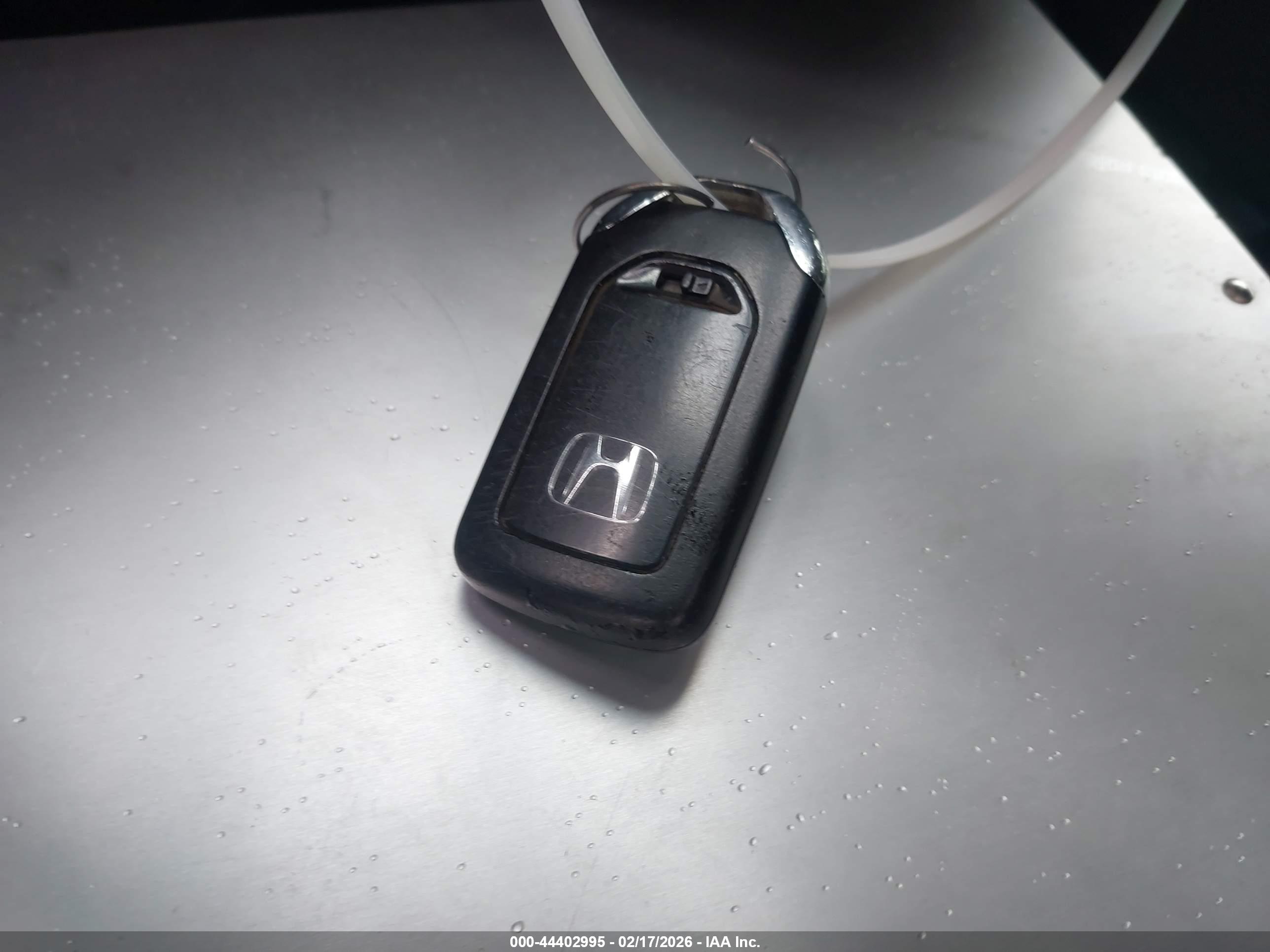 HONDA CIVIC image 11
