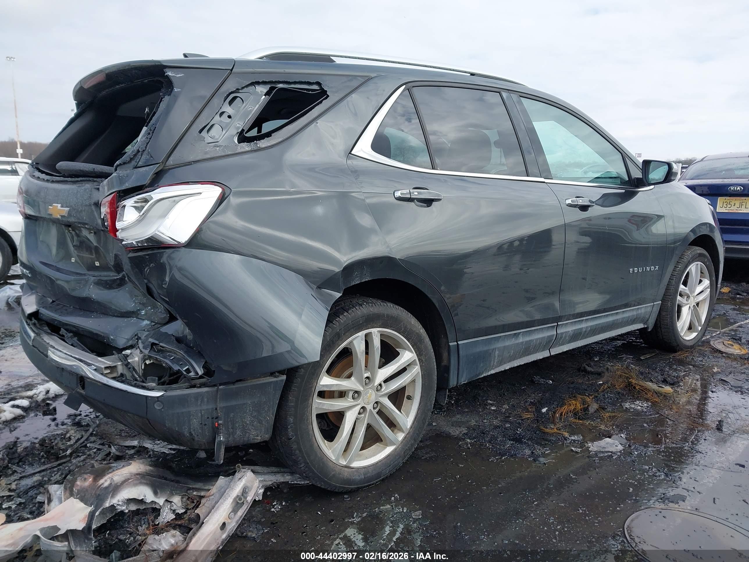 CHEVROLET EQUINOX image 4