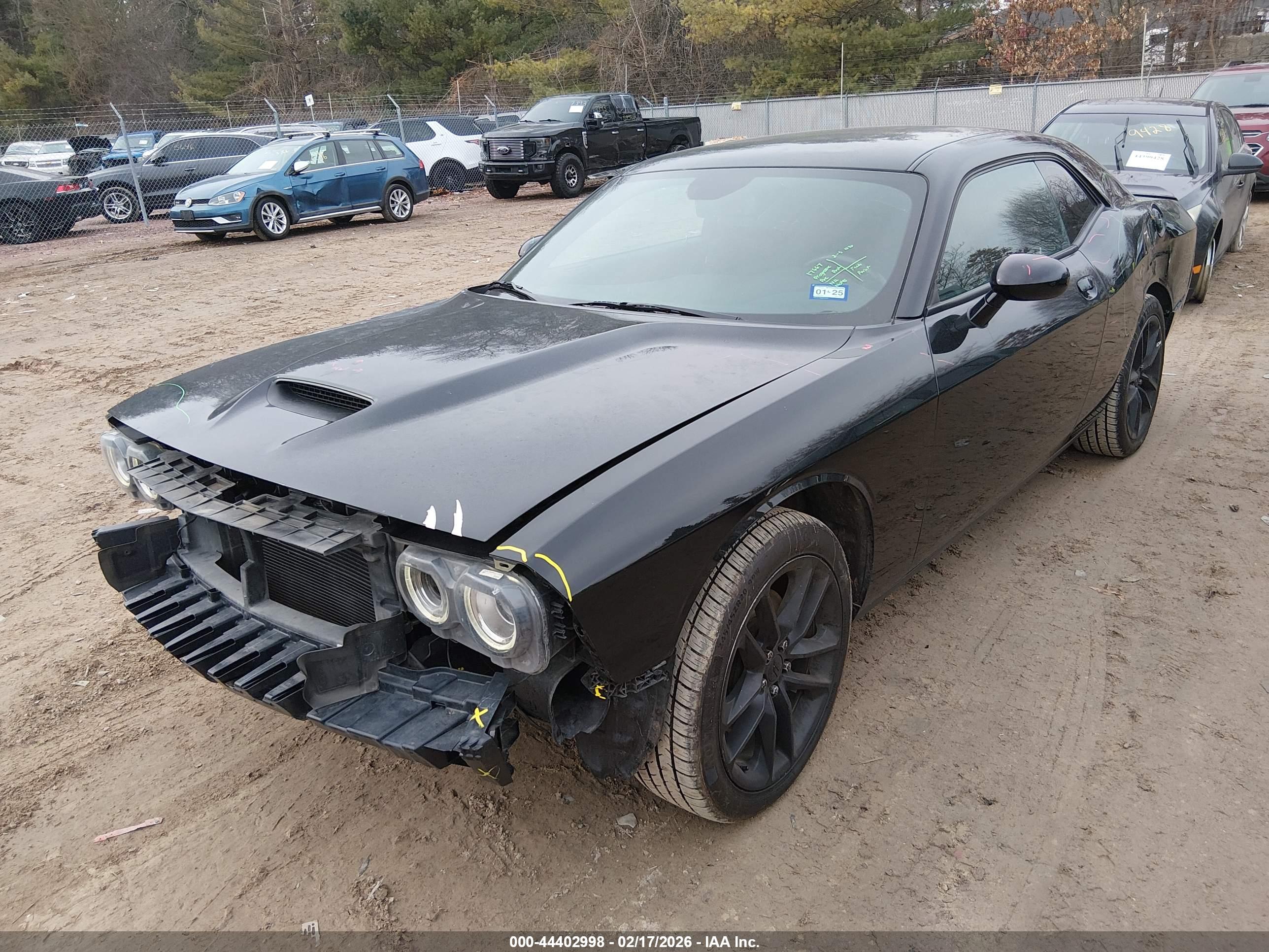 DODGE CHALLENGER image 2