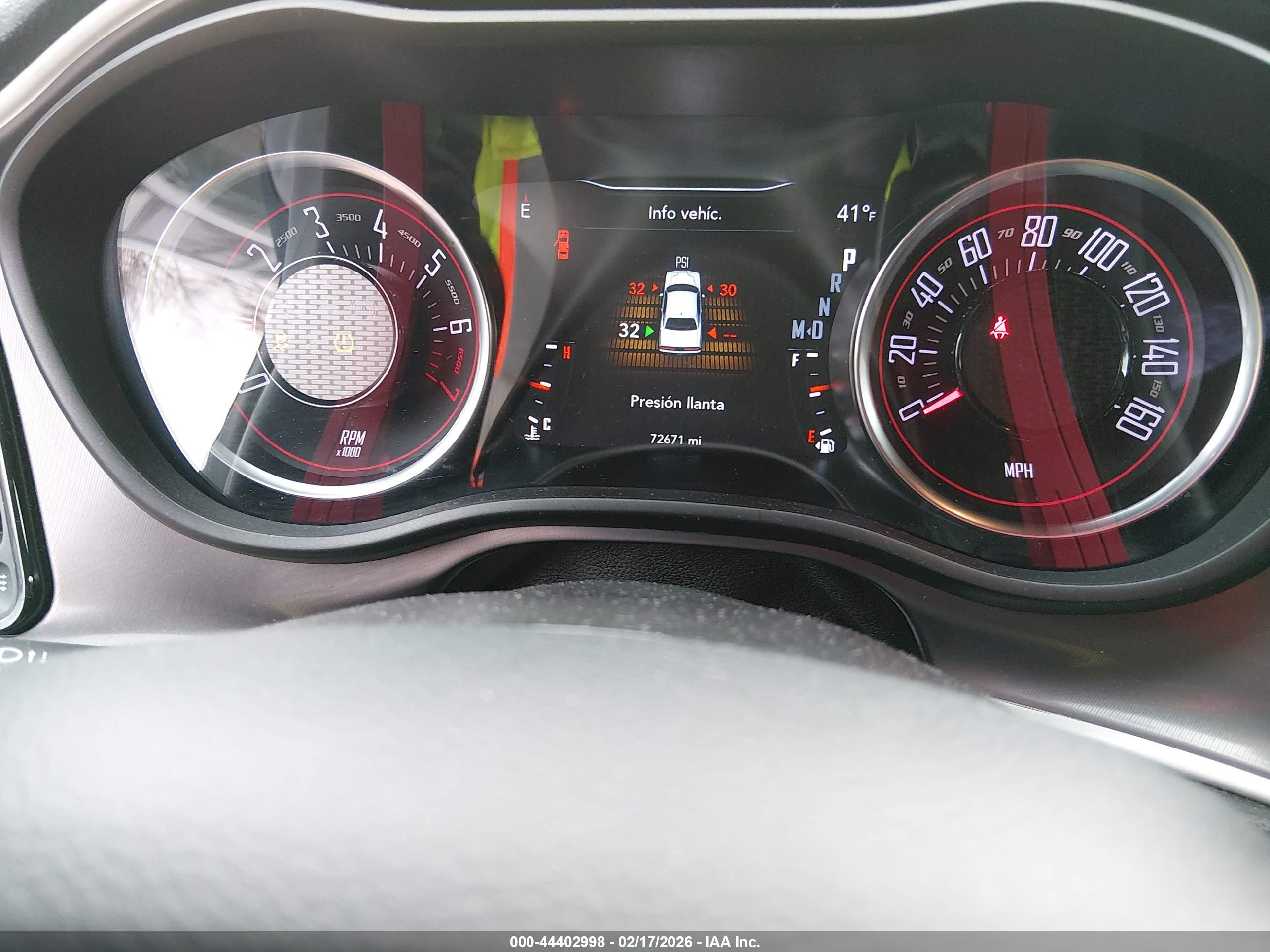 DODGE CHALLENGER image 7