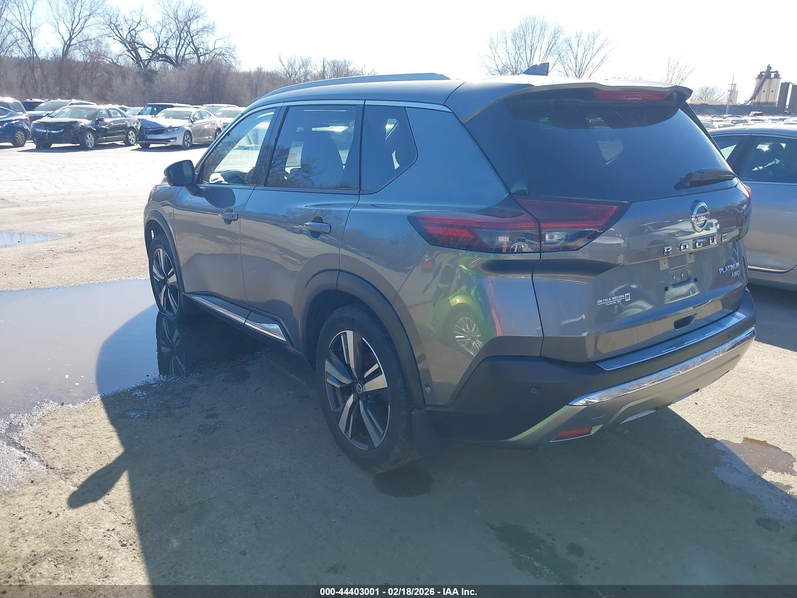 NISSAN ROGUE image 3