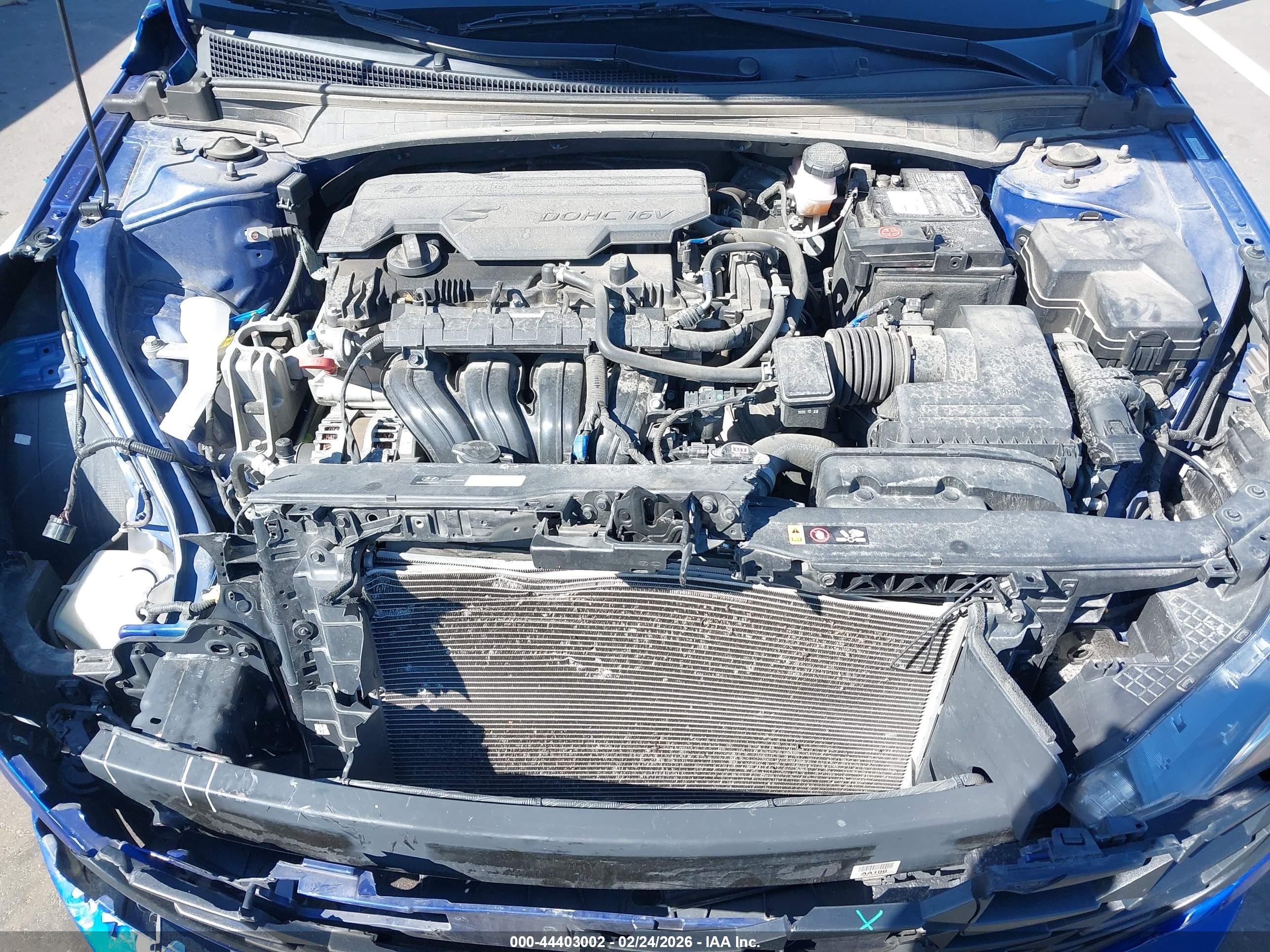 HYUNDAI ELANTRA image 10