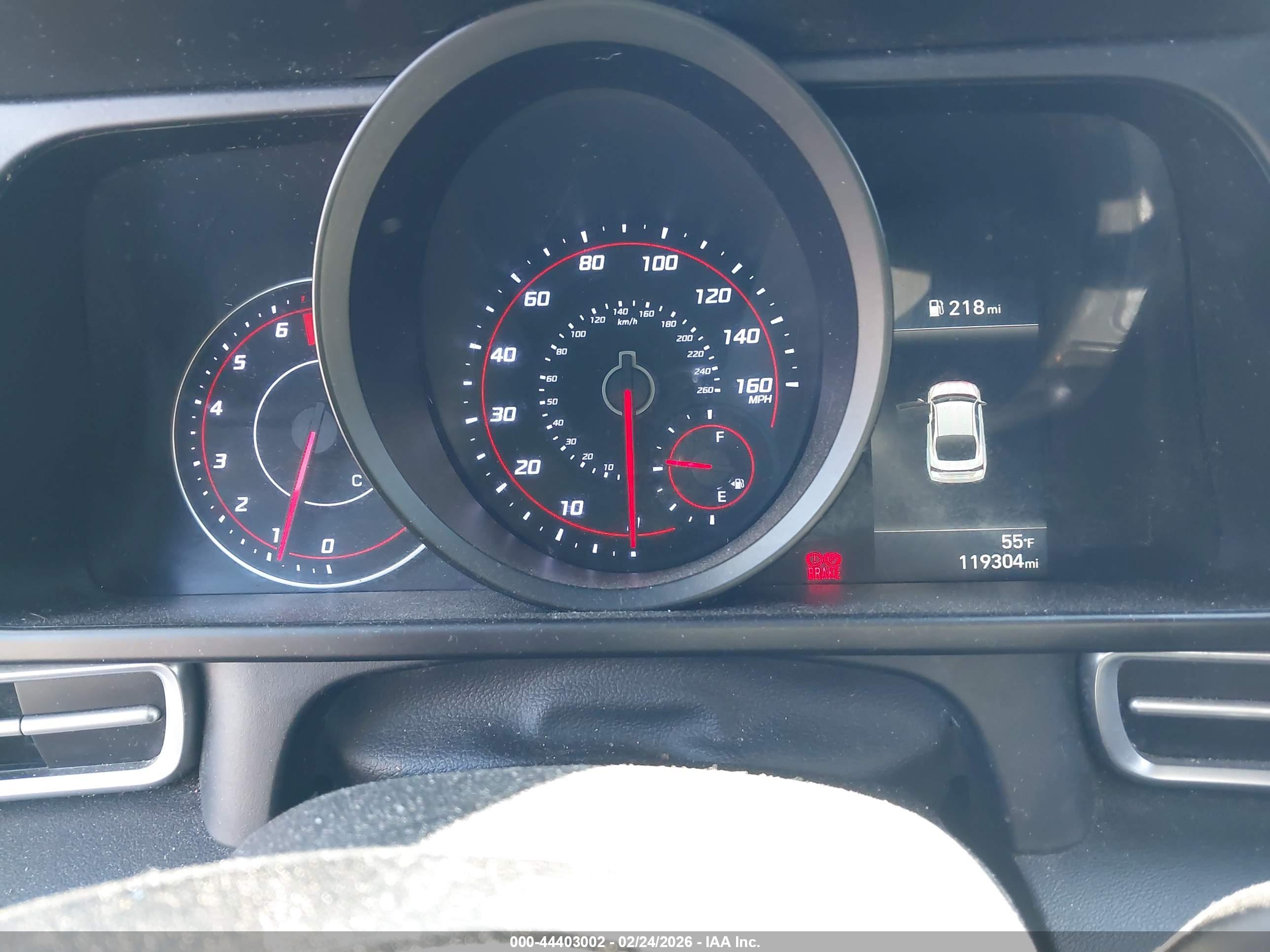 HYUNDAI ELANTRA image 7