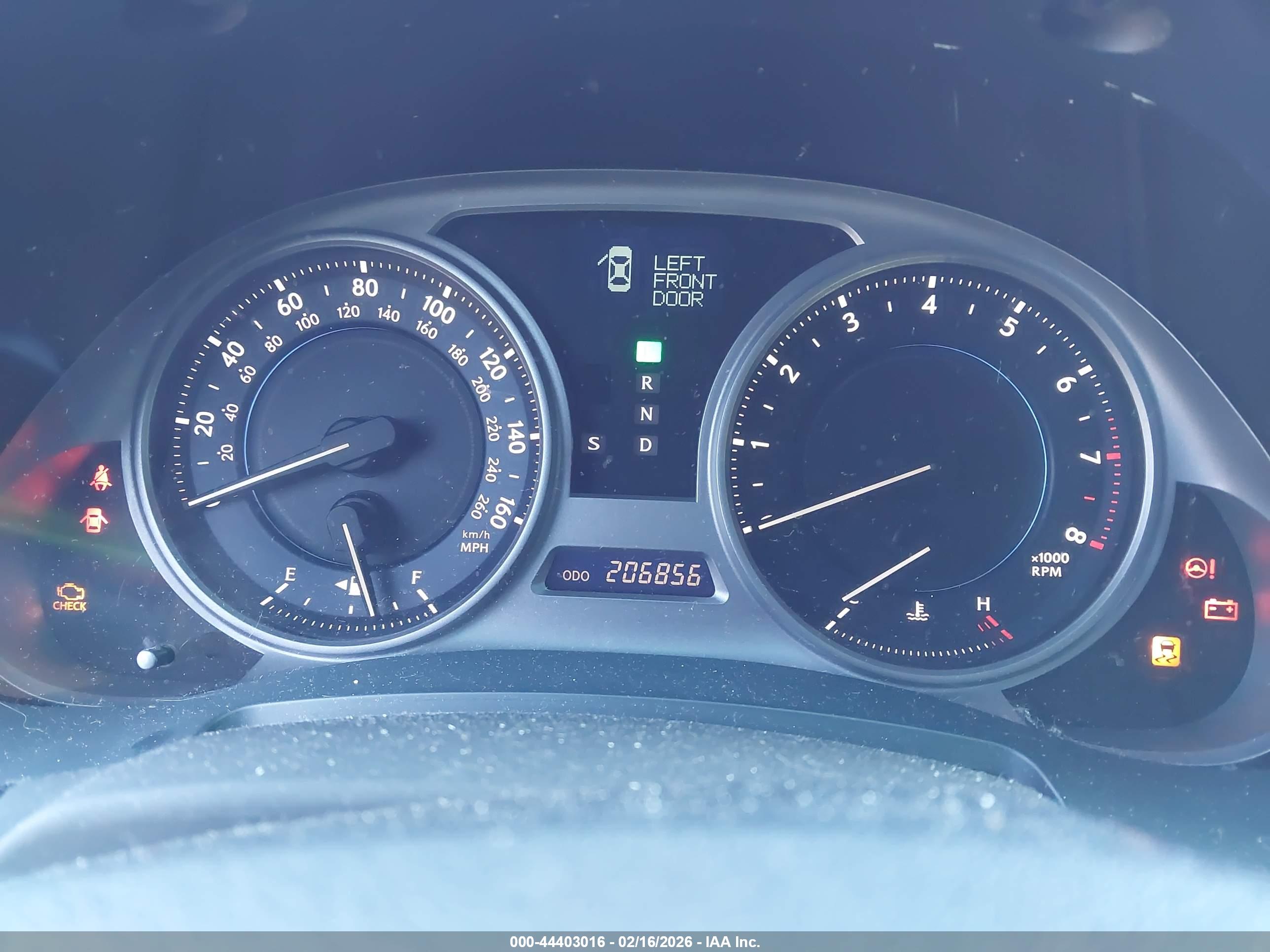 LEXUS IS image 7