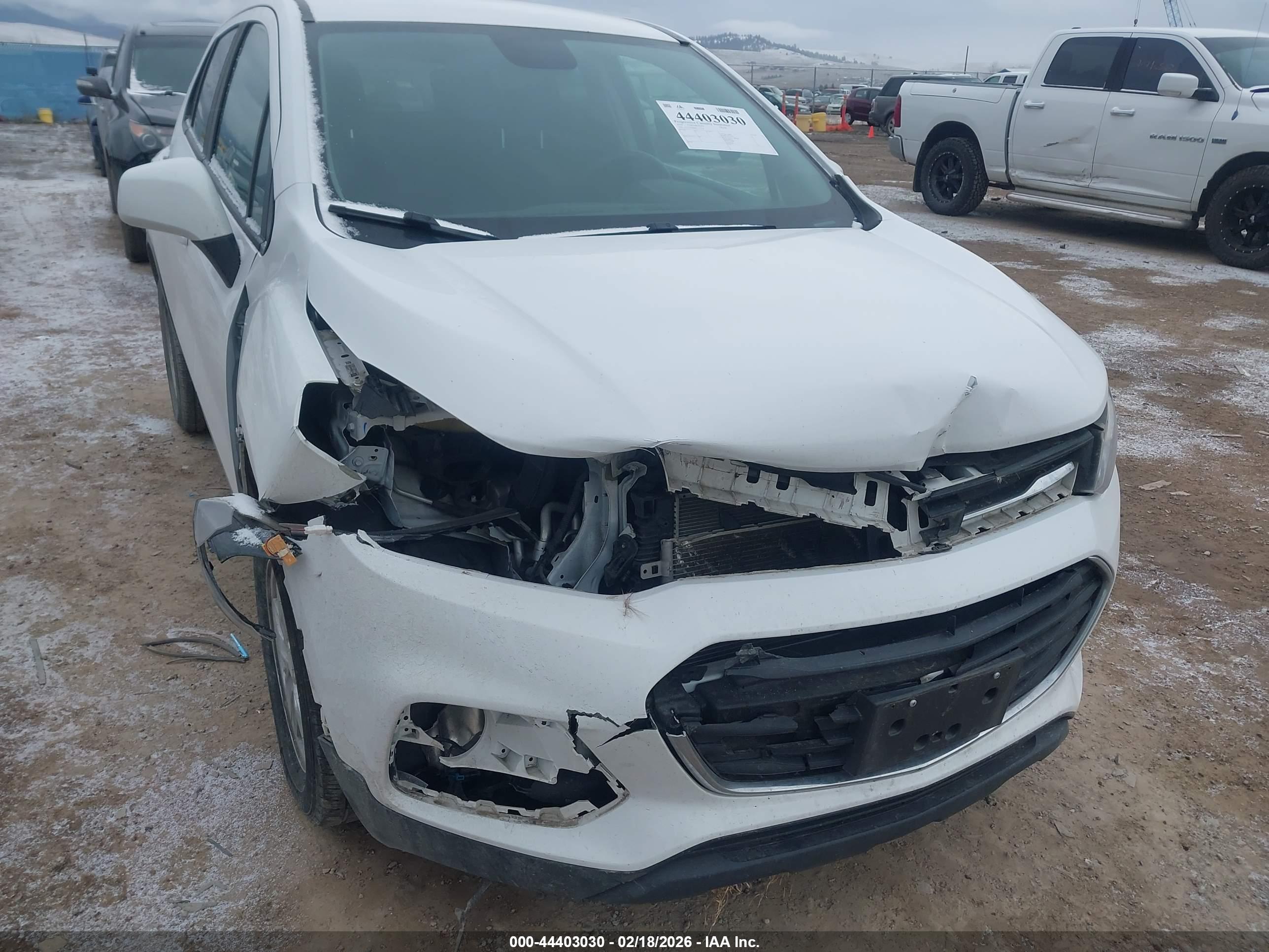 CHEVROLET TRAX image 6