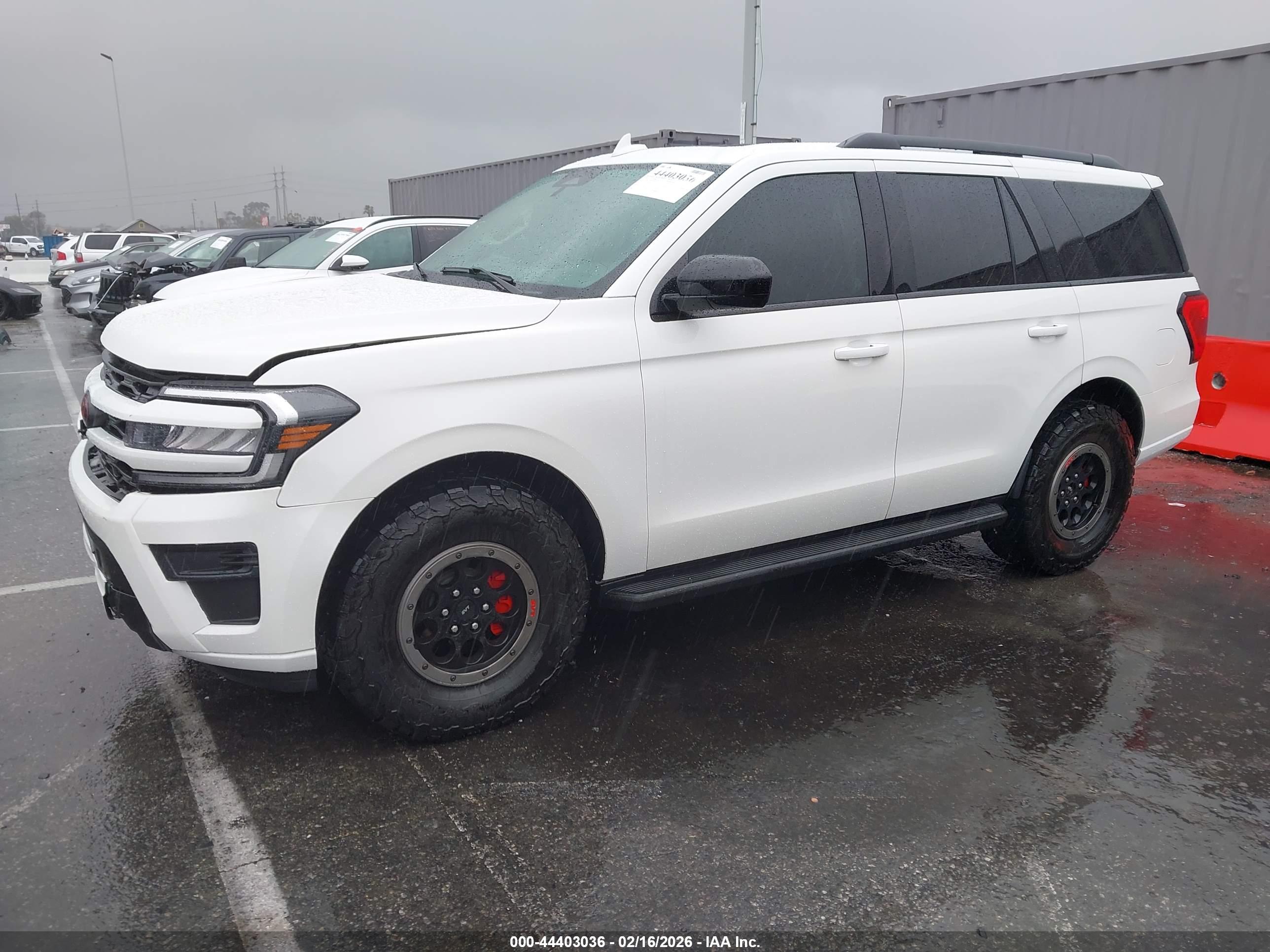FORD EXPEDITION image 2
