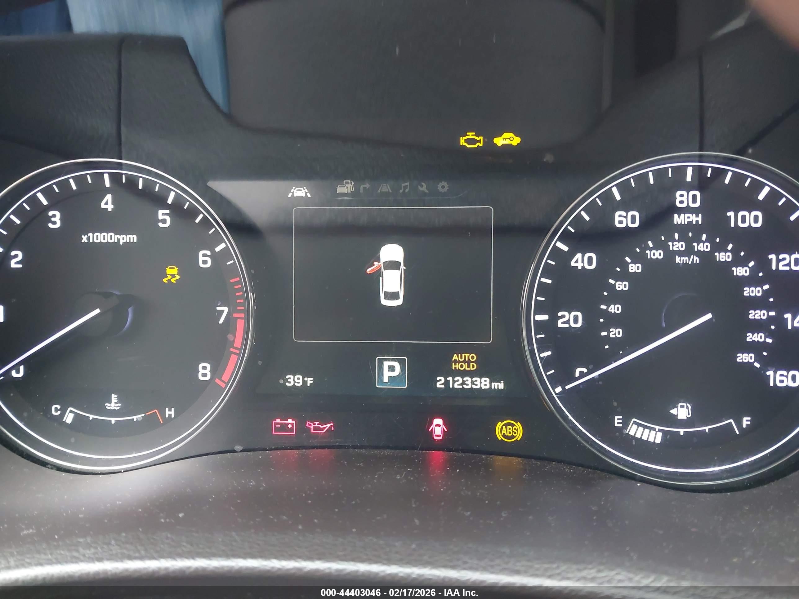 HYUNDAI GENESIS image 7