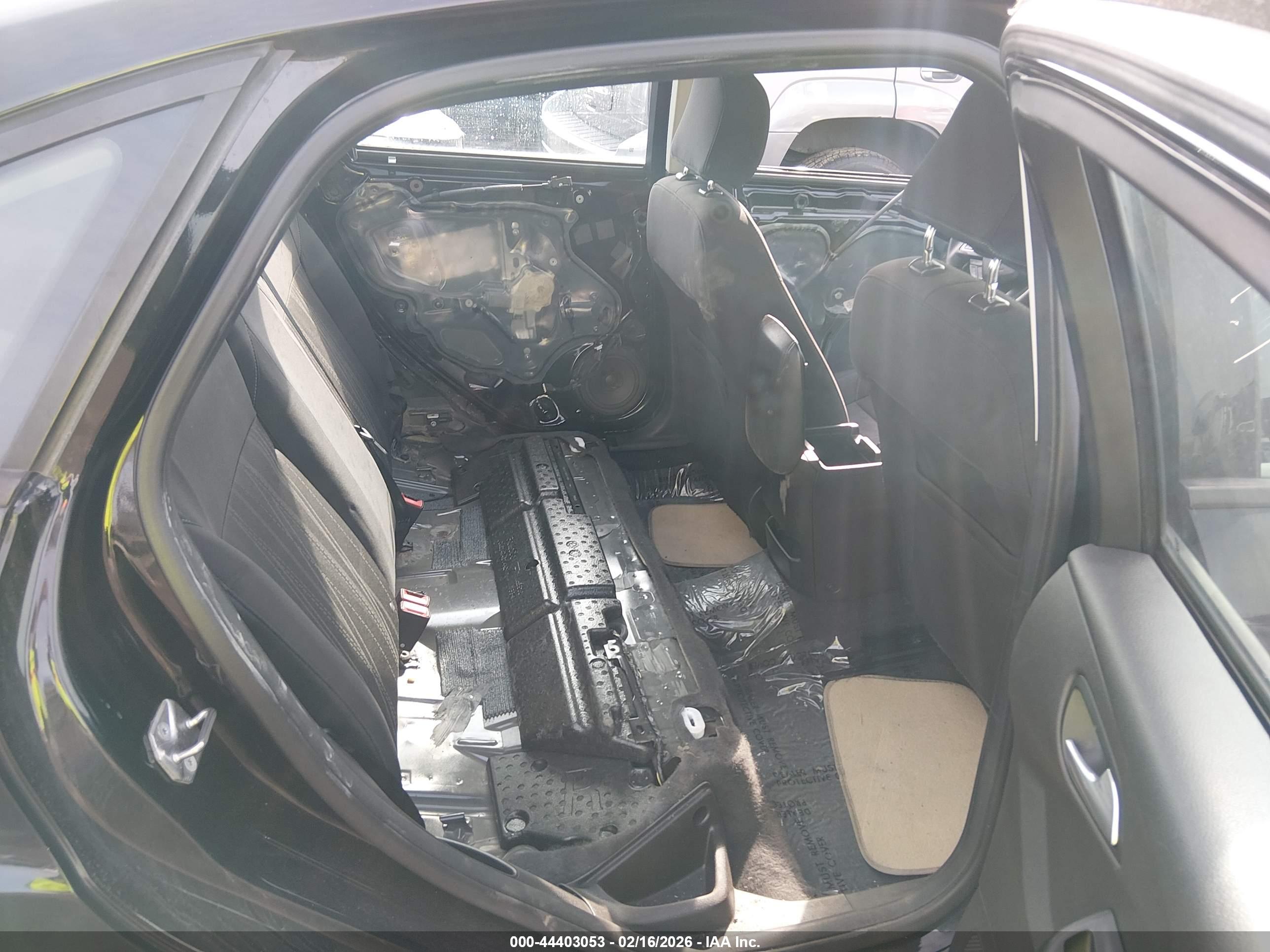 FORD FOCUS image 8
