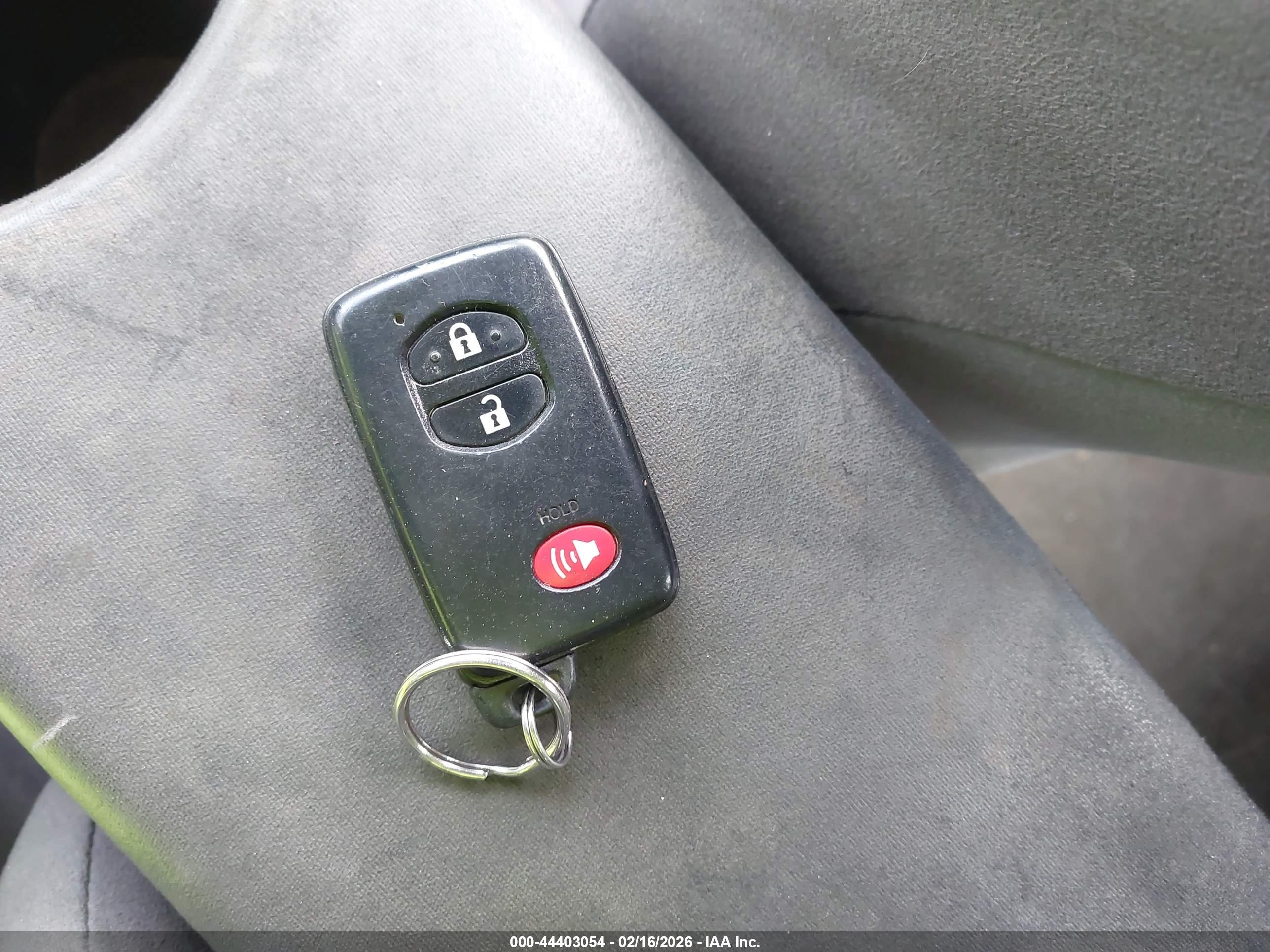 TOYOTA PRIUS image 11
