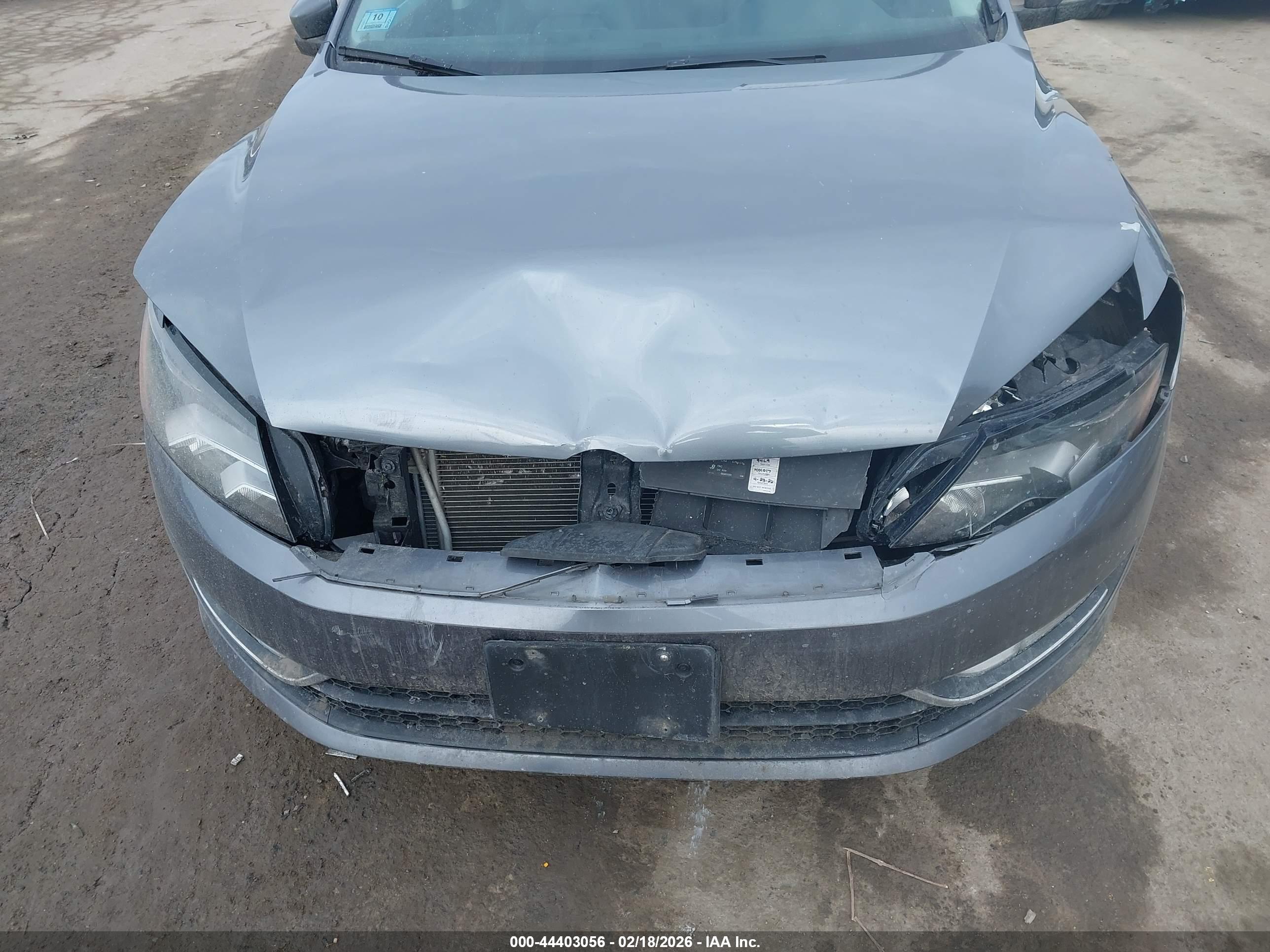 VOLKSWAGEN PASSAT image 6