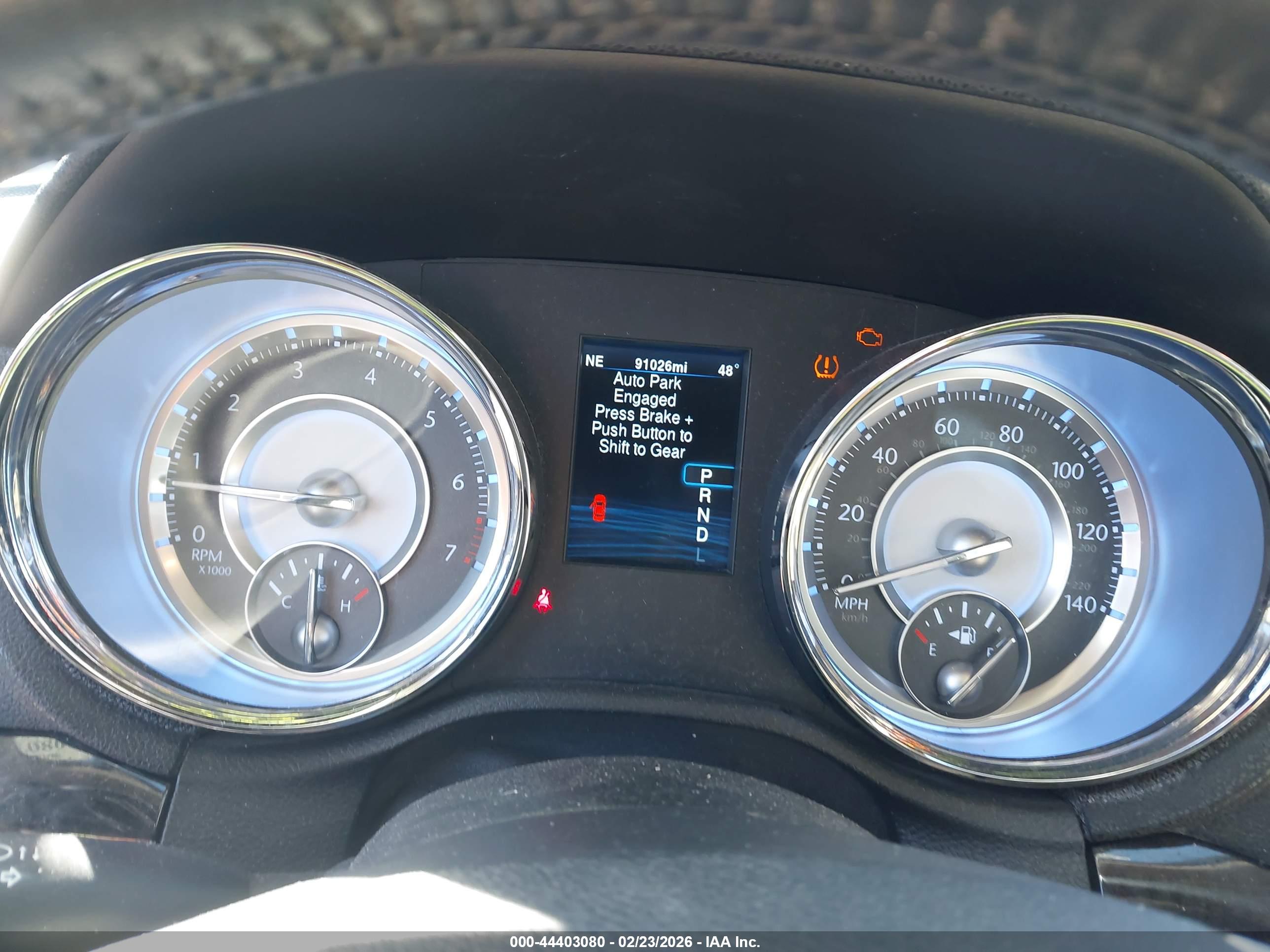CHRYSLER 300 image 7