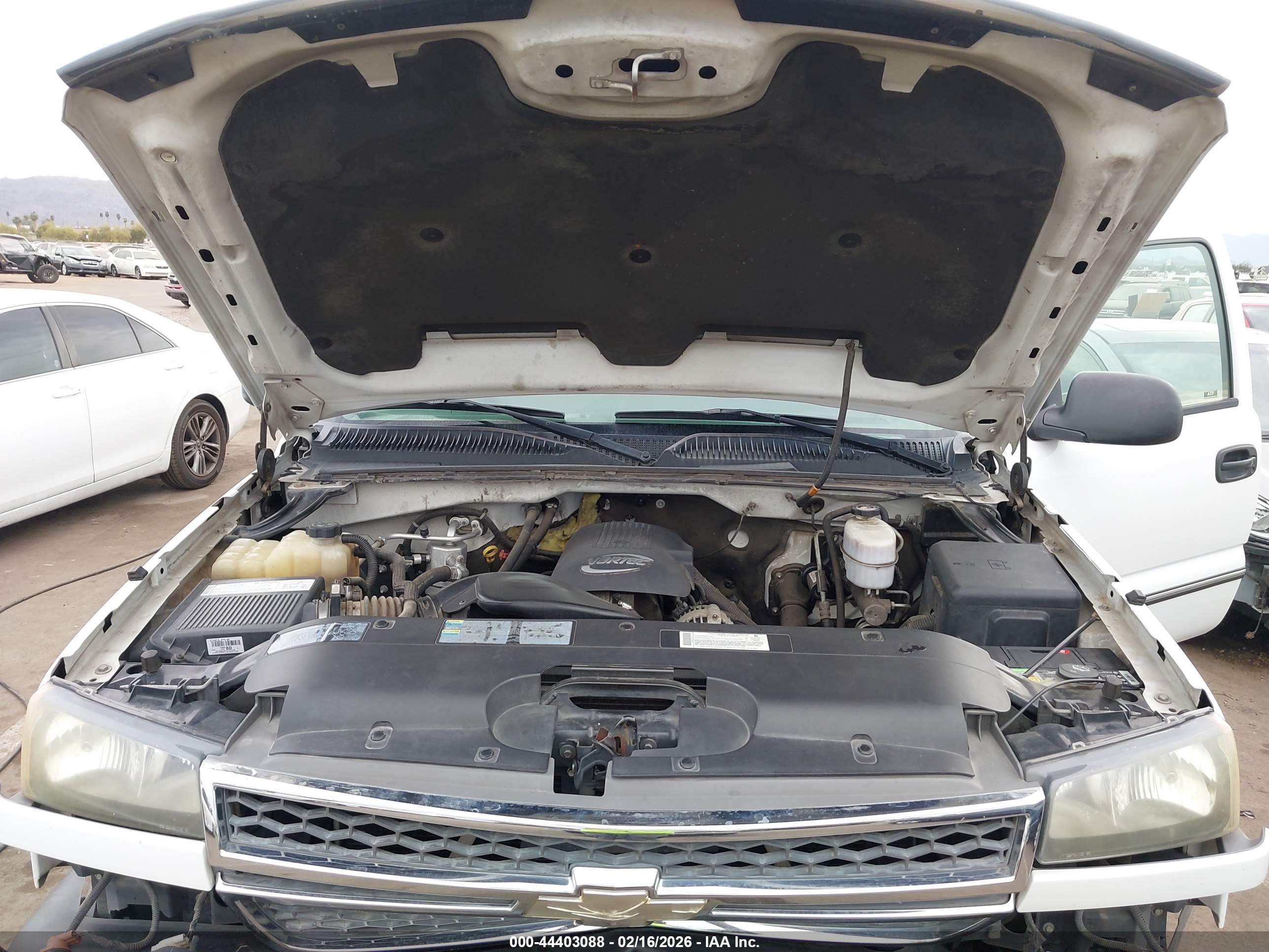 CHEVROLET SILVERADO image 10