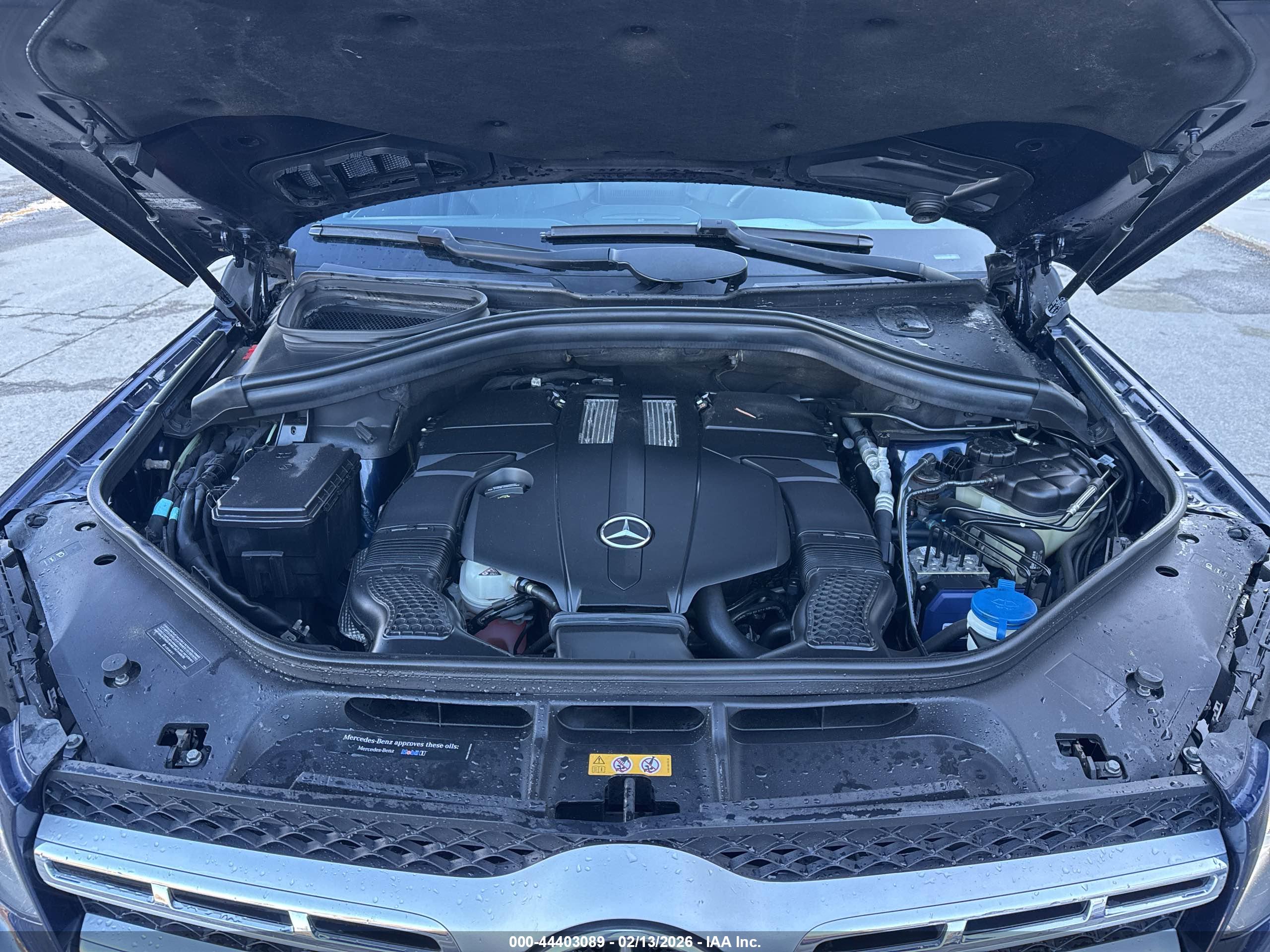 MERCEDES-BENZ GLS image 10